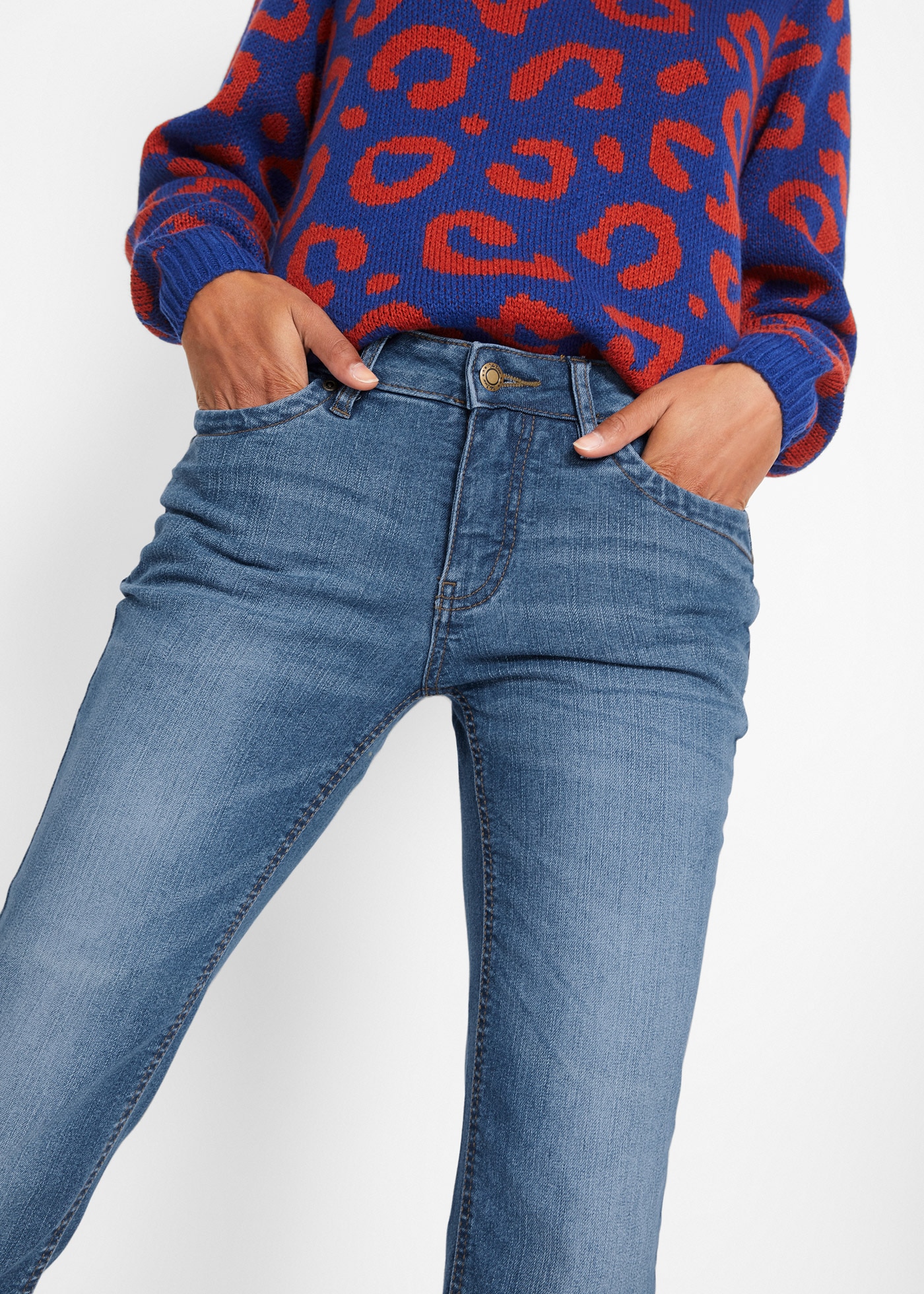 bonprix Jeans bootcut »Bootcut-Jeans Mid Waist, Komfort-Stretch« coupe regular fit, style classique 5 poches