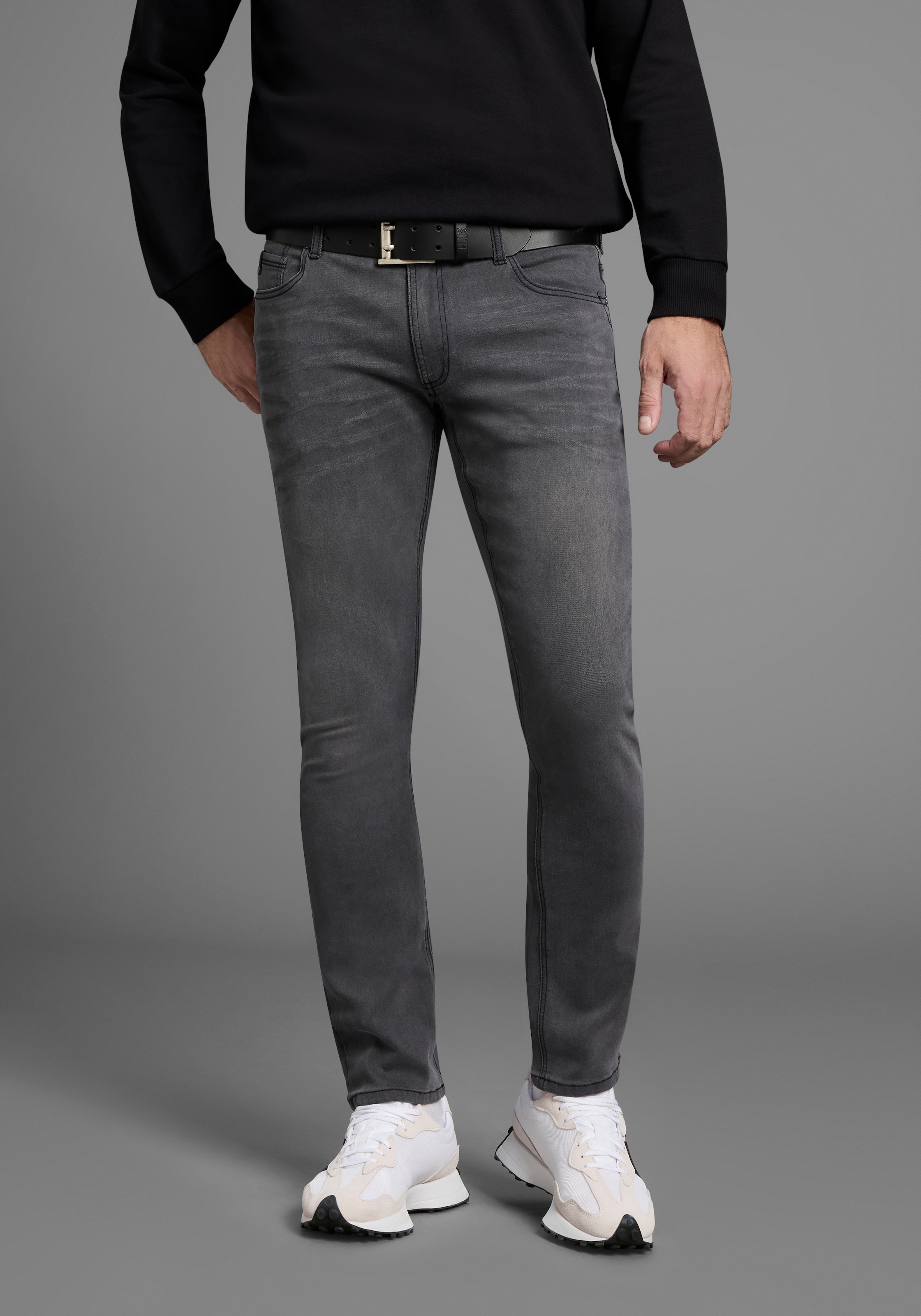 Bruno Banani Jeans slim »Grady« schmale Beinweite, niedrige Leibhöhe, figurbetonte Silhouette