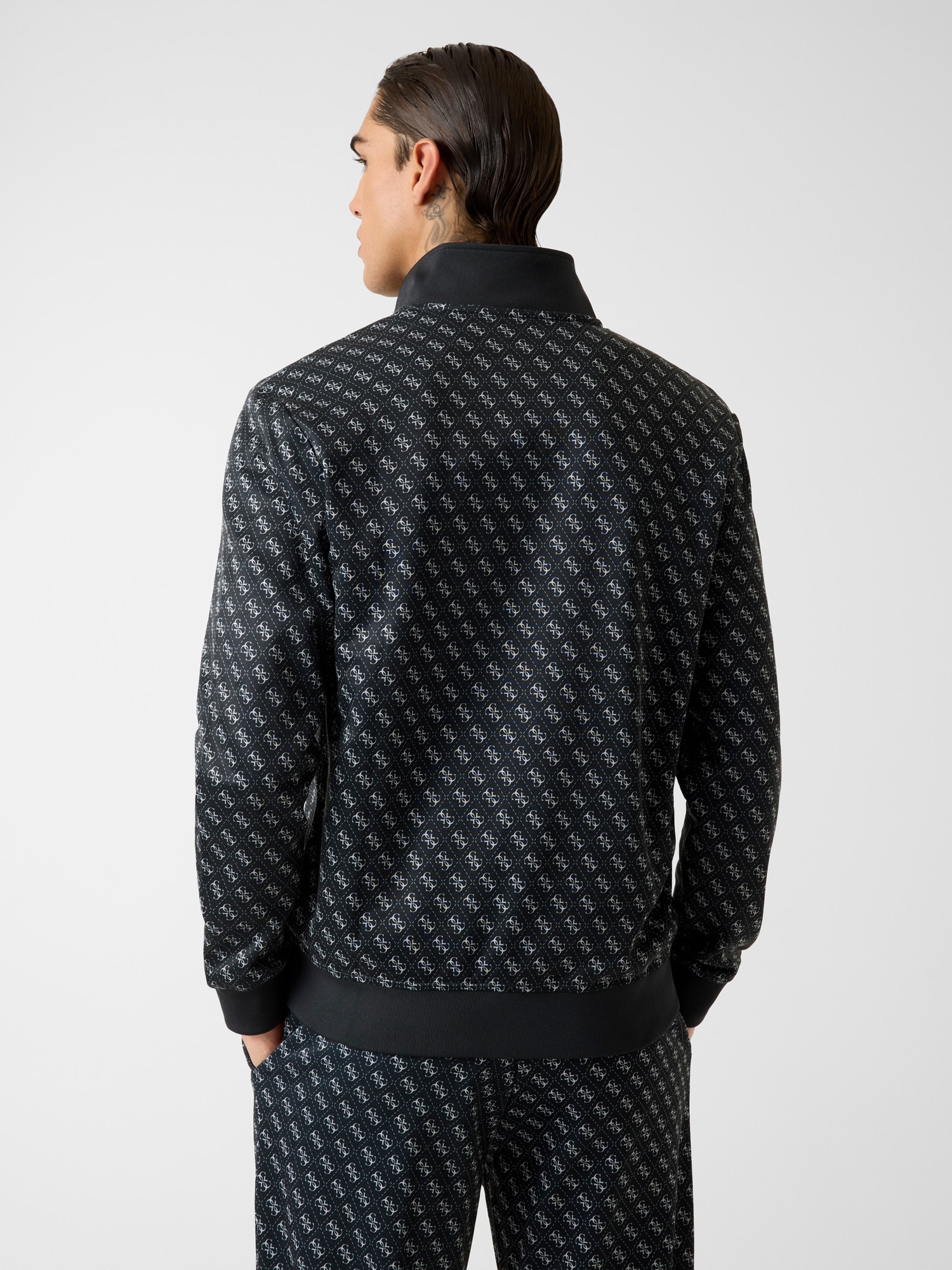 Guess Sweatjacke »KORBIN« Stehkragen, Regular Fit, Eingrifftaschen