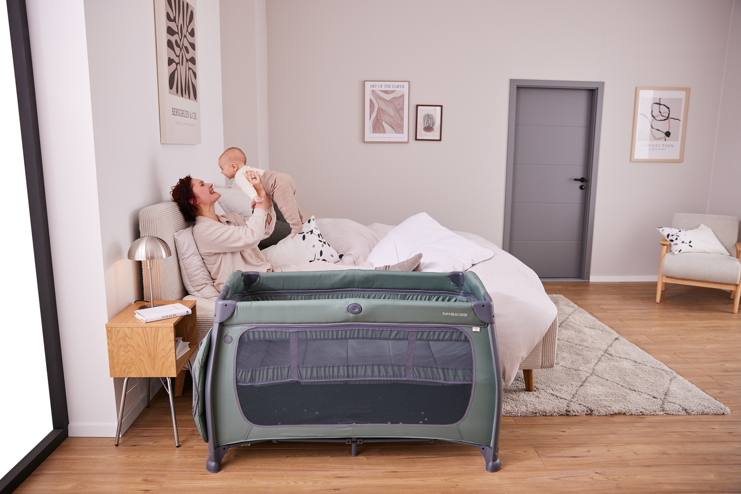 Hauck Baby-Reisebett »Play N Relax Center, dark blue« inkl. Neugeboreneneinhang, Wickelmulde, Ausstieg, Räder