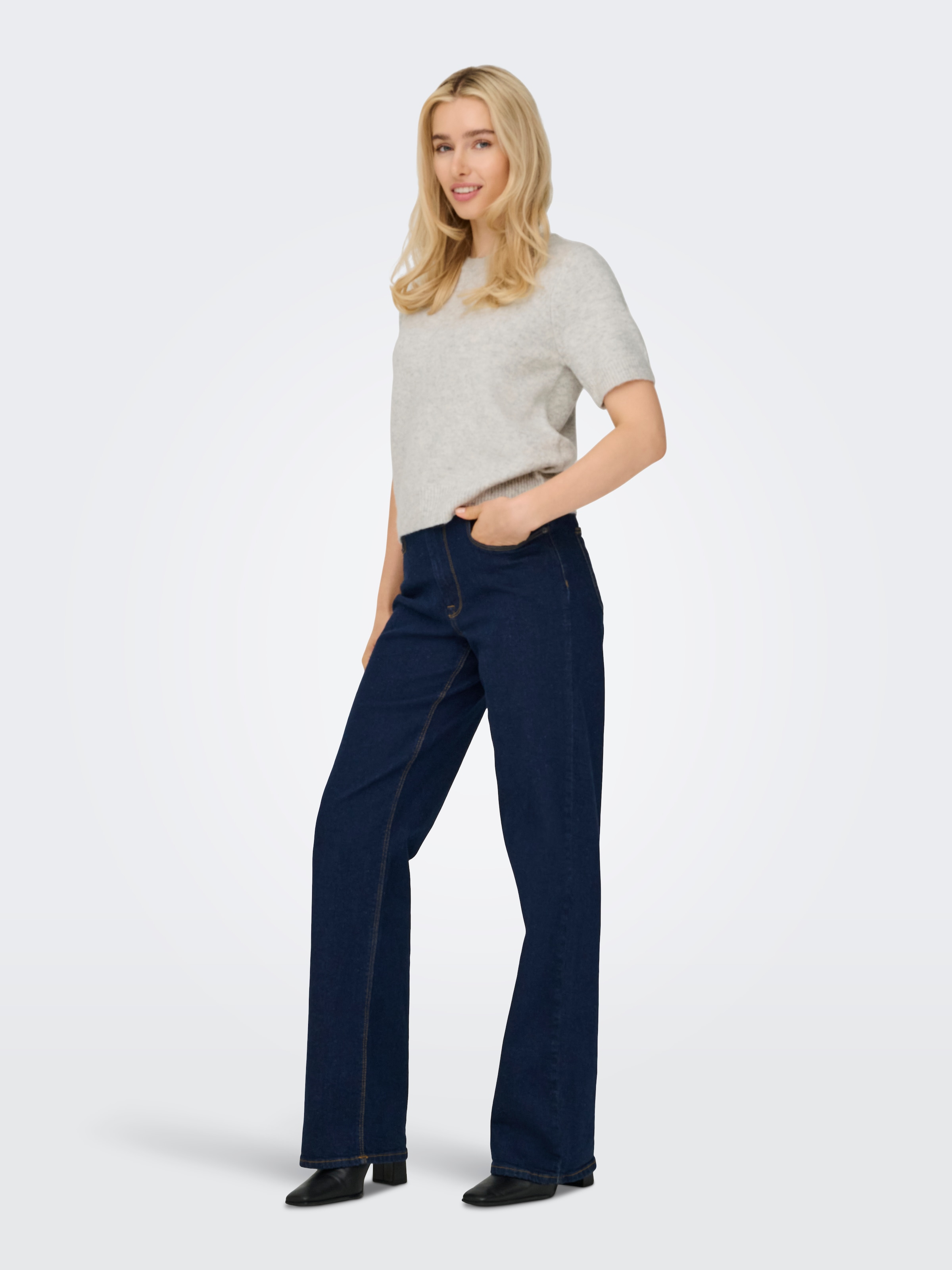 ONLY Pull à manches courtes »ONLABBY LIFE SS BLING TOP O-NECK KNT«