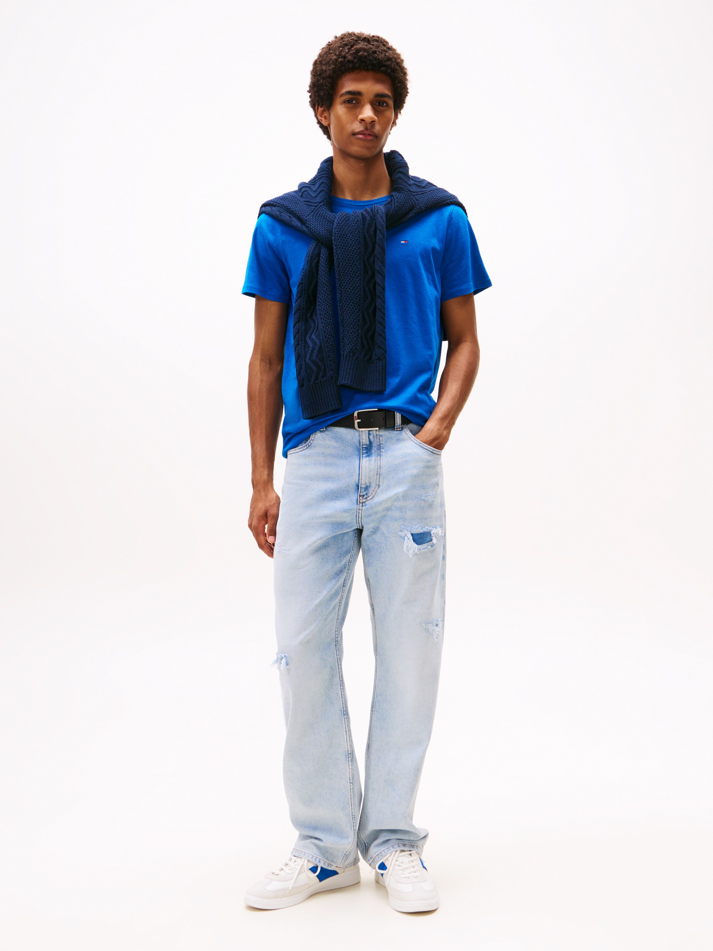 Tommy Jeans T-shirt »TJM ESSENTIAL SOLID TEE« mit Rundhalsausschnitt und dezenter Logo-Flag