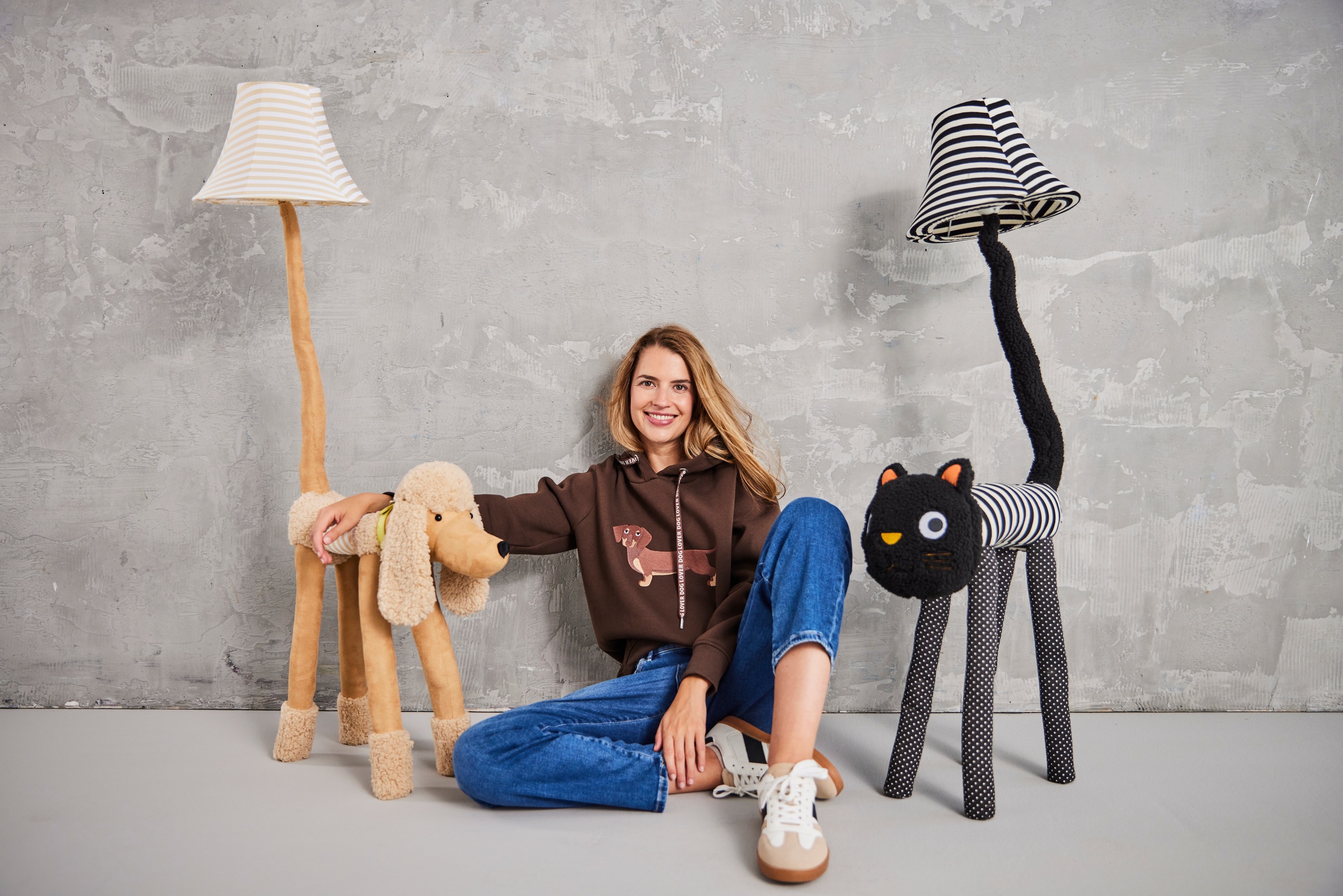 Zwillingsherz Hoodie »"Dackel"« Stickerei vorne, weiche Fleeceinnenseite, bedruckte Kordel