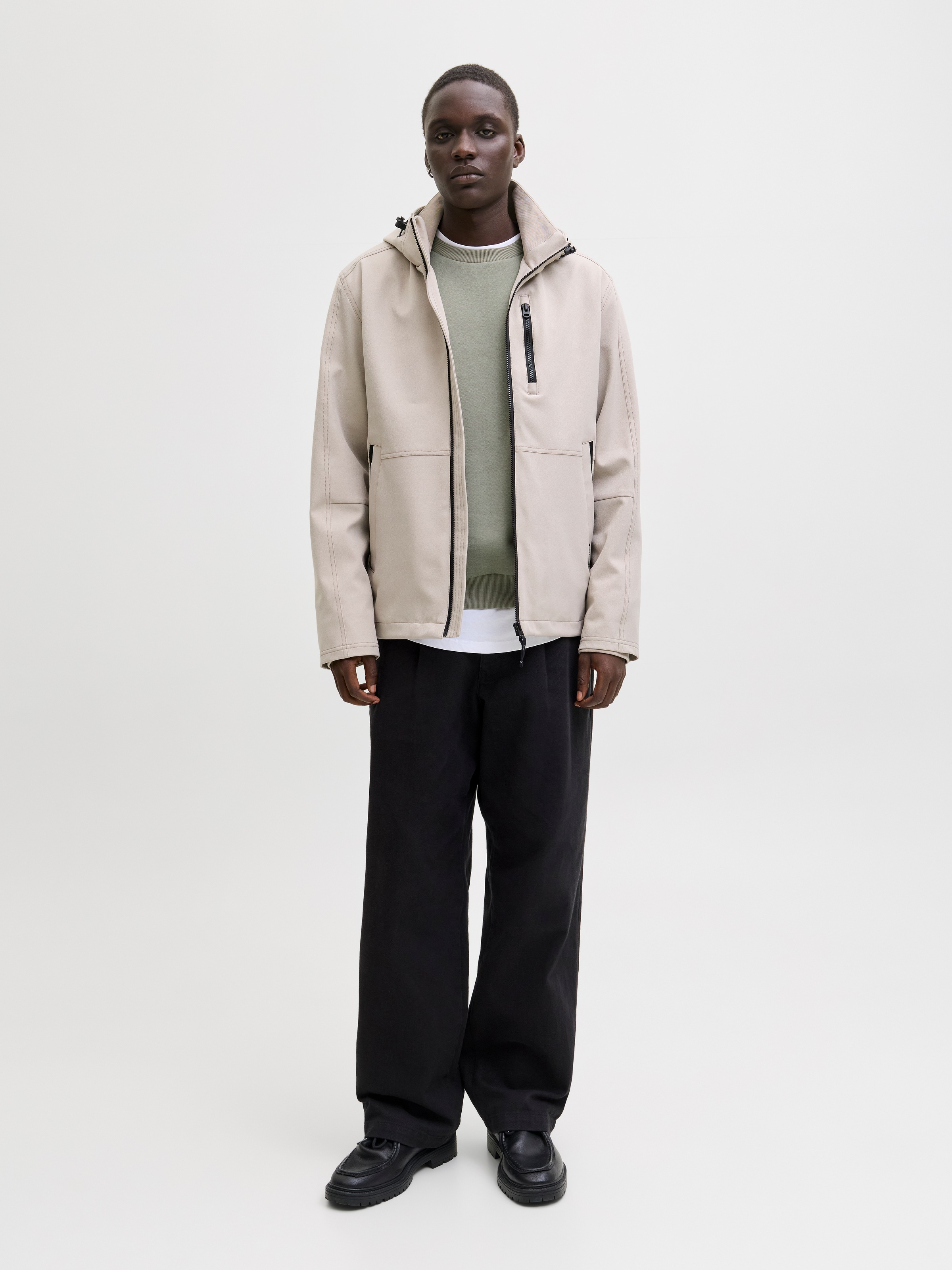 Jack & Jones Sweat-shirt »JJEBRADLEY  mit Rippbündchen für Alltag und Freizeit«, Materialmix, relaxed fit
