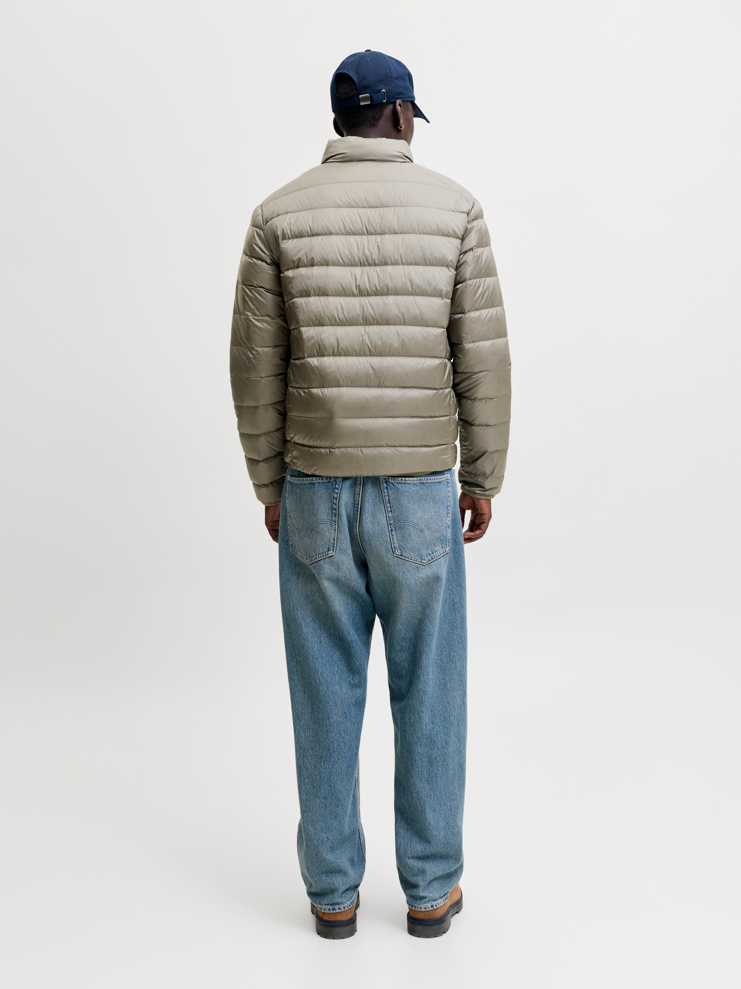 Jack & Jones Veste matelassée »JJEBERG LIGHT DOWN COLLAR PUFFER NOOS« fibre synthétique, coupe régulière