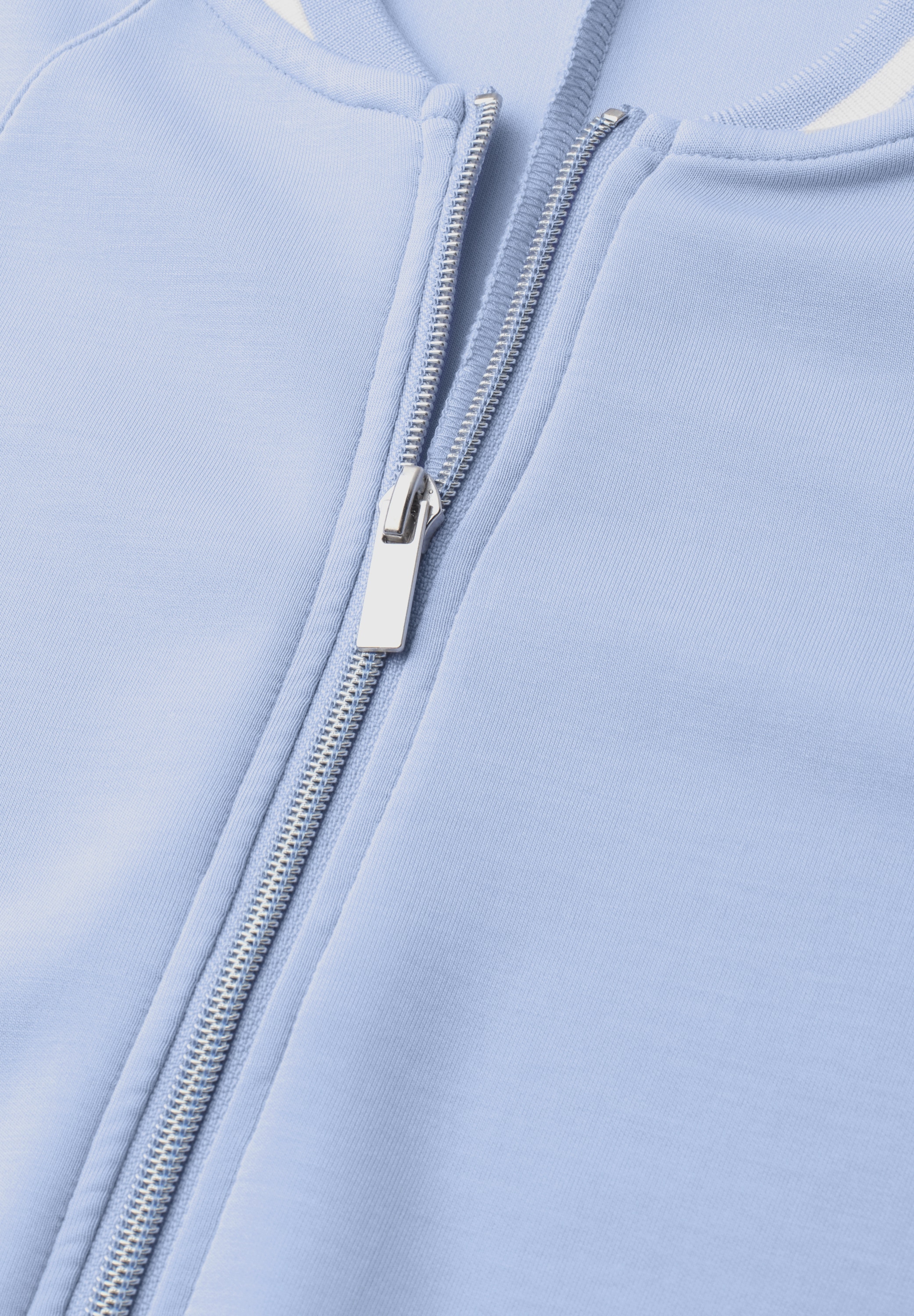 STREET ONE Sweatjacke im Silk-Look mit Zipper