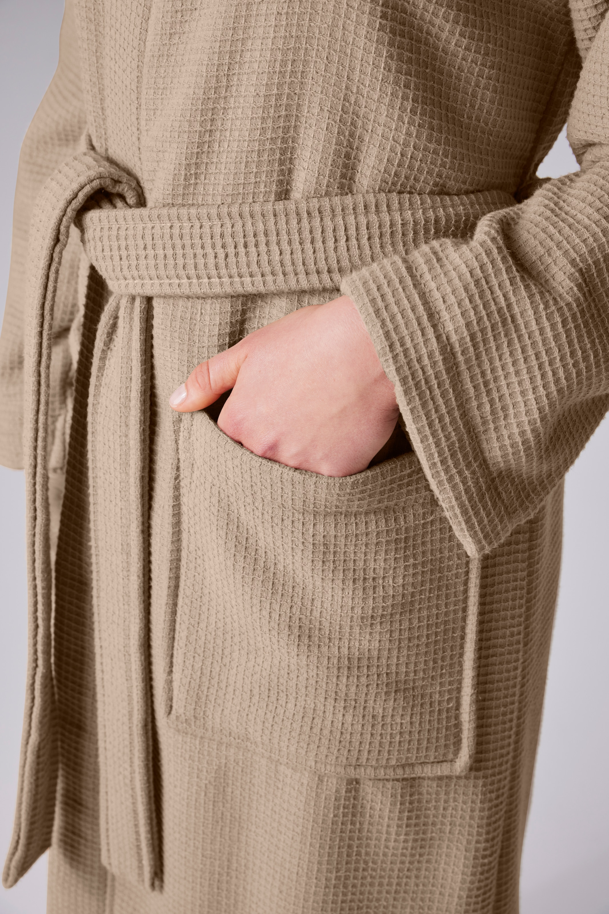 my home Unisex-Bademantel »Merida, Waffelpiqué, Premium Qualität, 500 g/m², Morgenmantel« 1 Stk. tlg., Hotelbademantel, dicke Qualität, S-2XL, auch ideal für Sauna & Spa