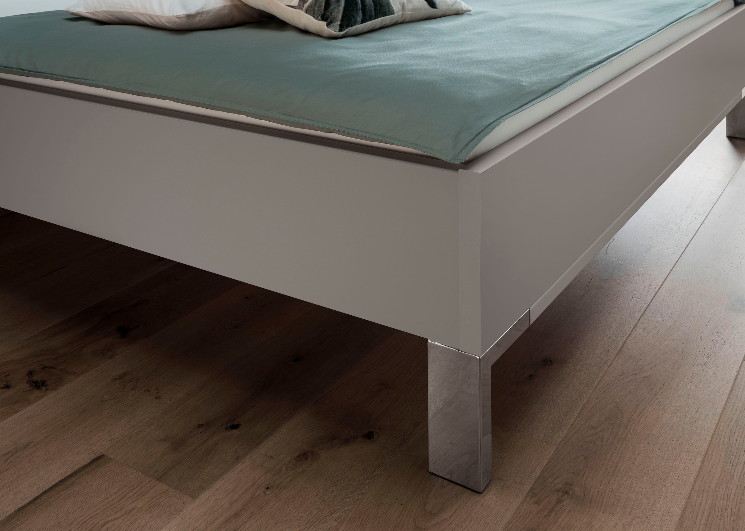 WIEMANN Futonbett »Monaco, 4-fache Liegehöhenverstellung« mit stilvollem Holzkopfteil, Made in Germany