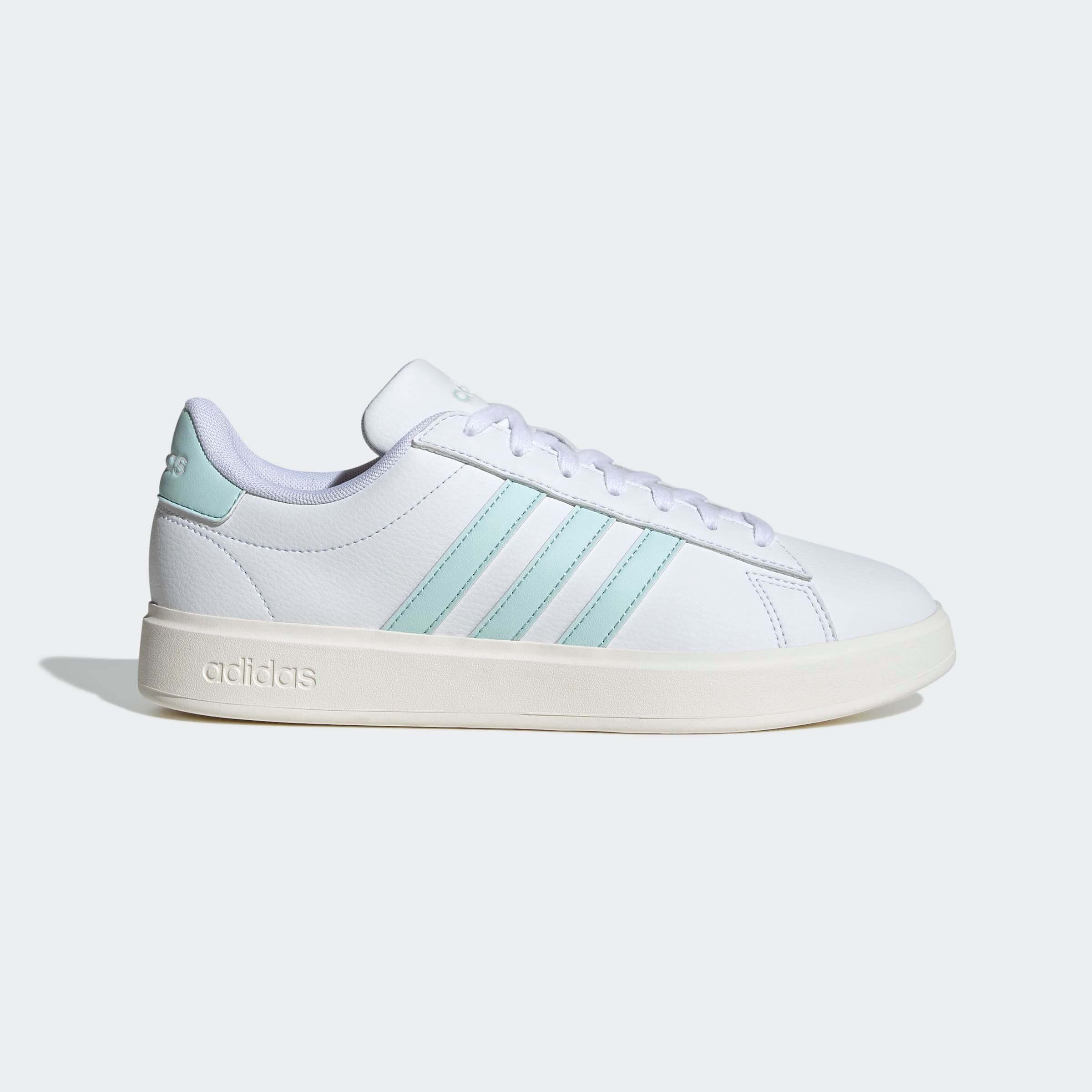 adidas Sportswear Sneaker »GRAND COURT CLOUDFOAM LIFESTYLE COURT COMFORT«  Design auf den Spuren des adidas Superstar