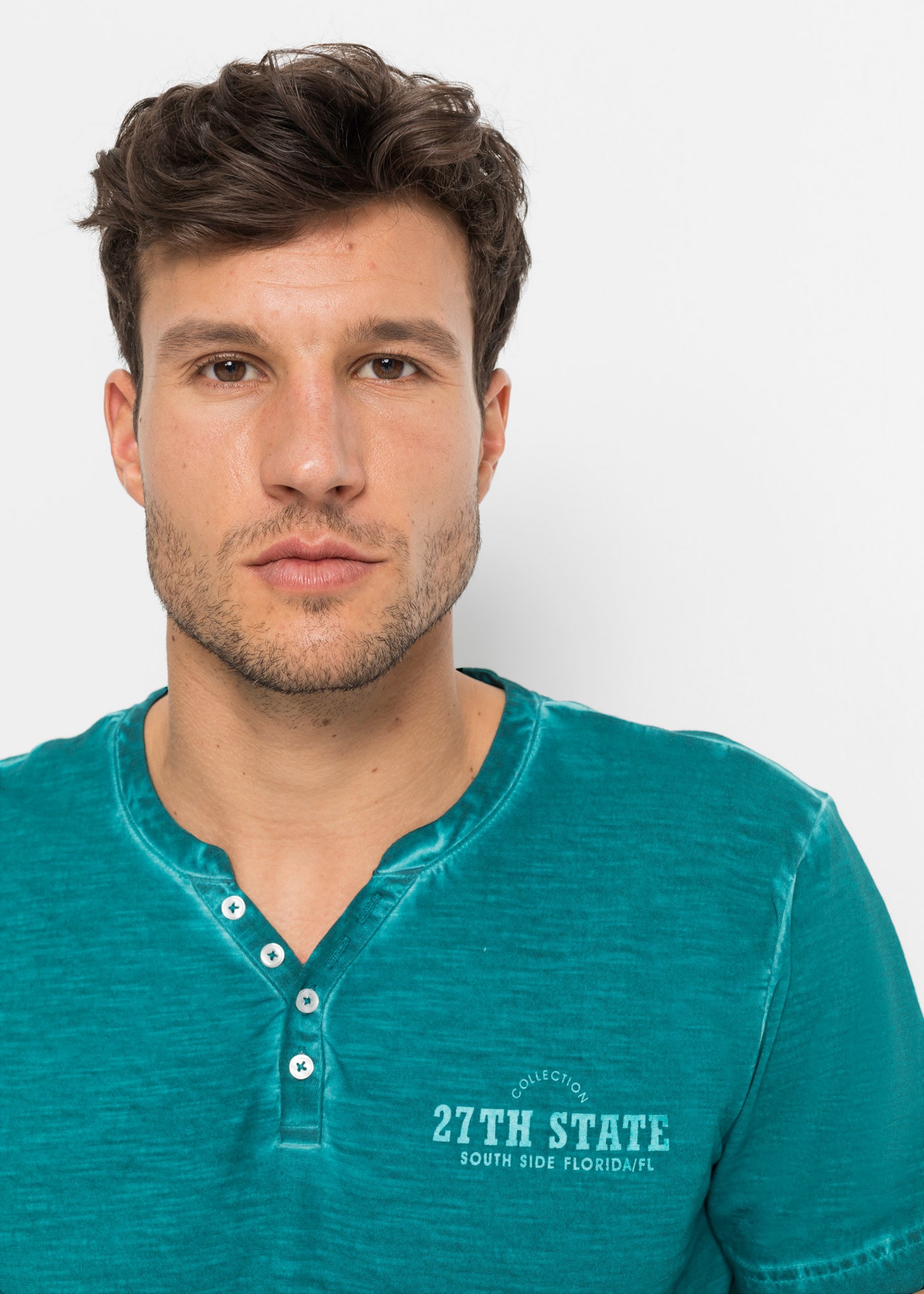 bonprix T-shirt Henleys Regular fit, Kurzarm, aus Baumwolle, Fade Out Look