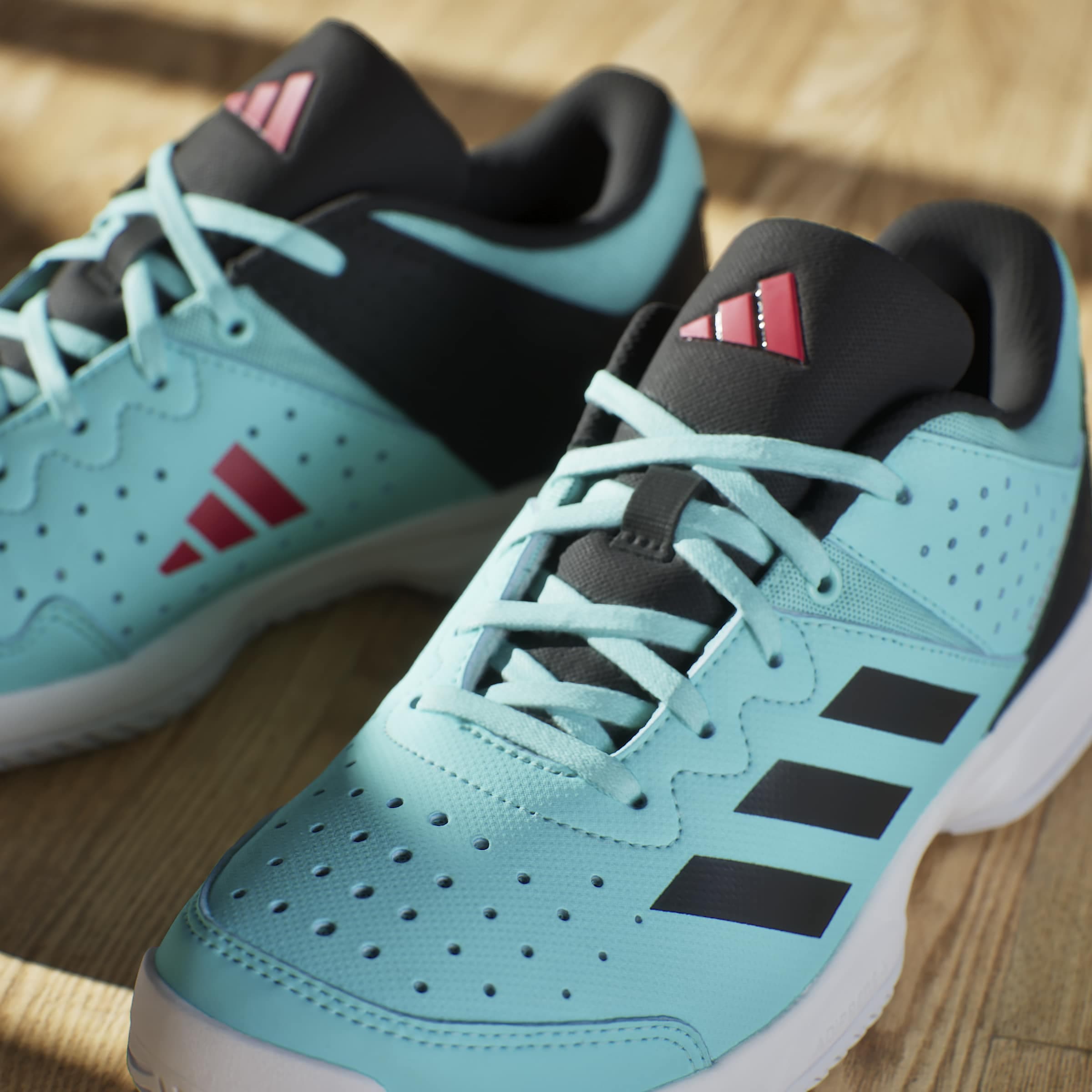 adidas Performance Hallenschuh »COURT STABIL«  geeignet für jeden Hallensport, für Kinder & Jugendliche