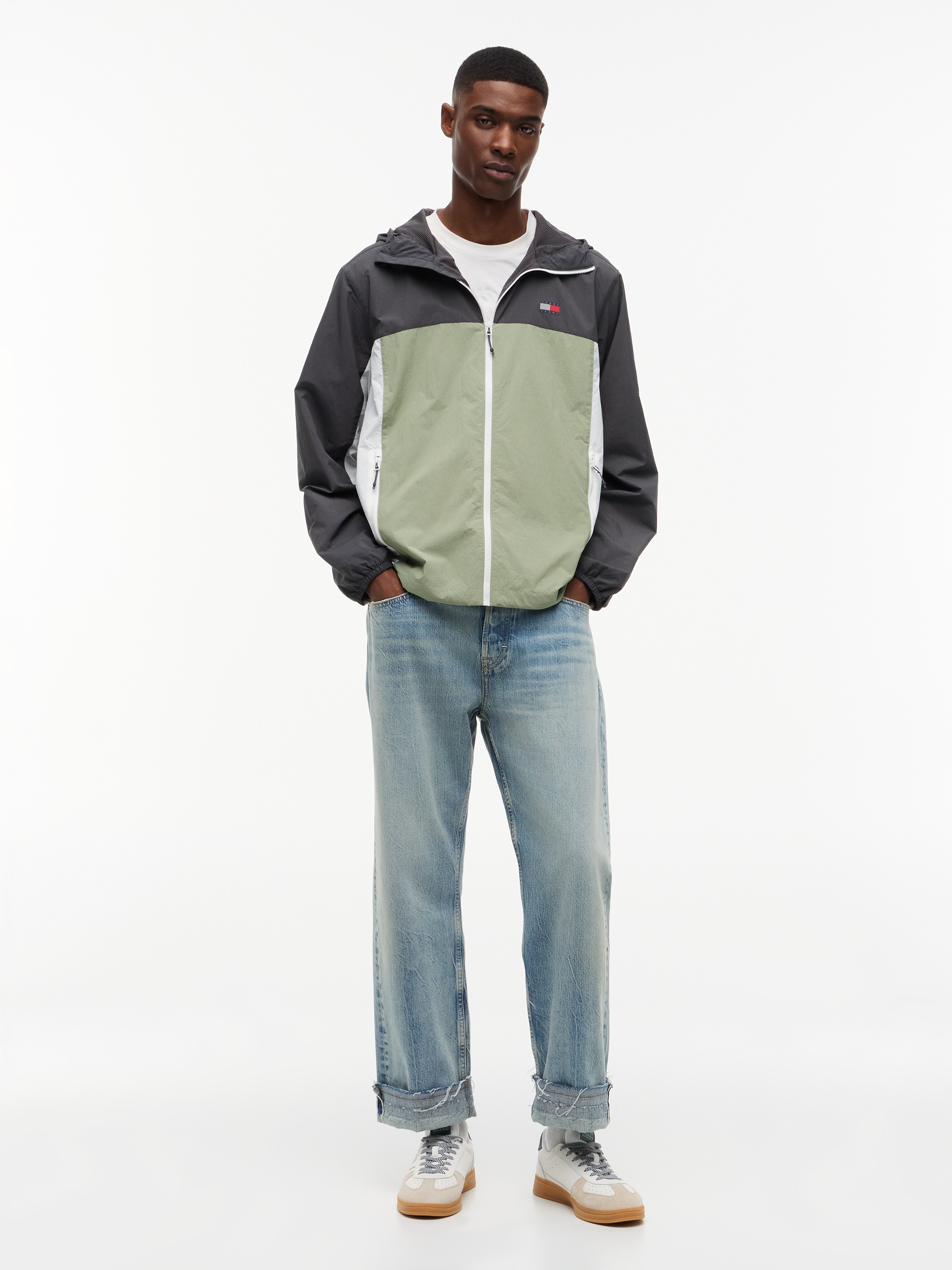 Tommy Jeans Coupe-vent »TJM CHICAGO PACKABLE« avec capuche pliable, coupe décontractée