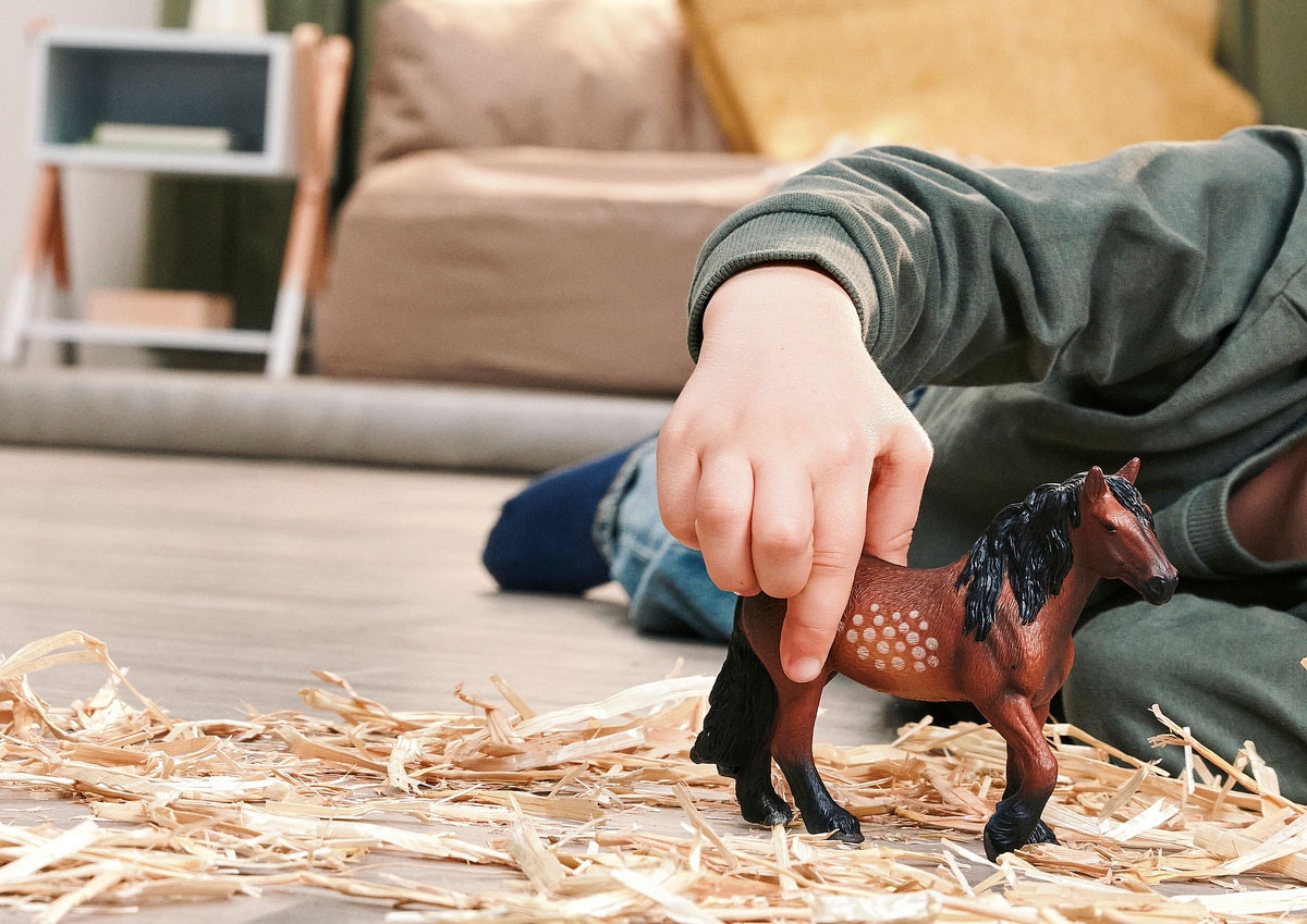 Schleich® Personnage de jeu »FARM WORLD, Nordschwedisches Kaltblut Stute (14927)«
