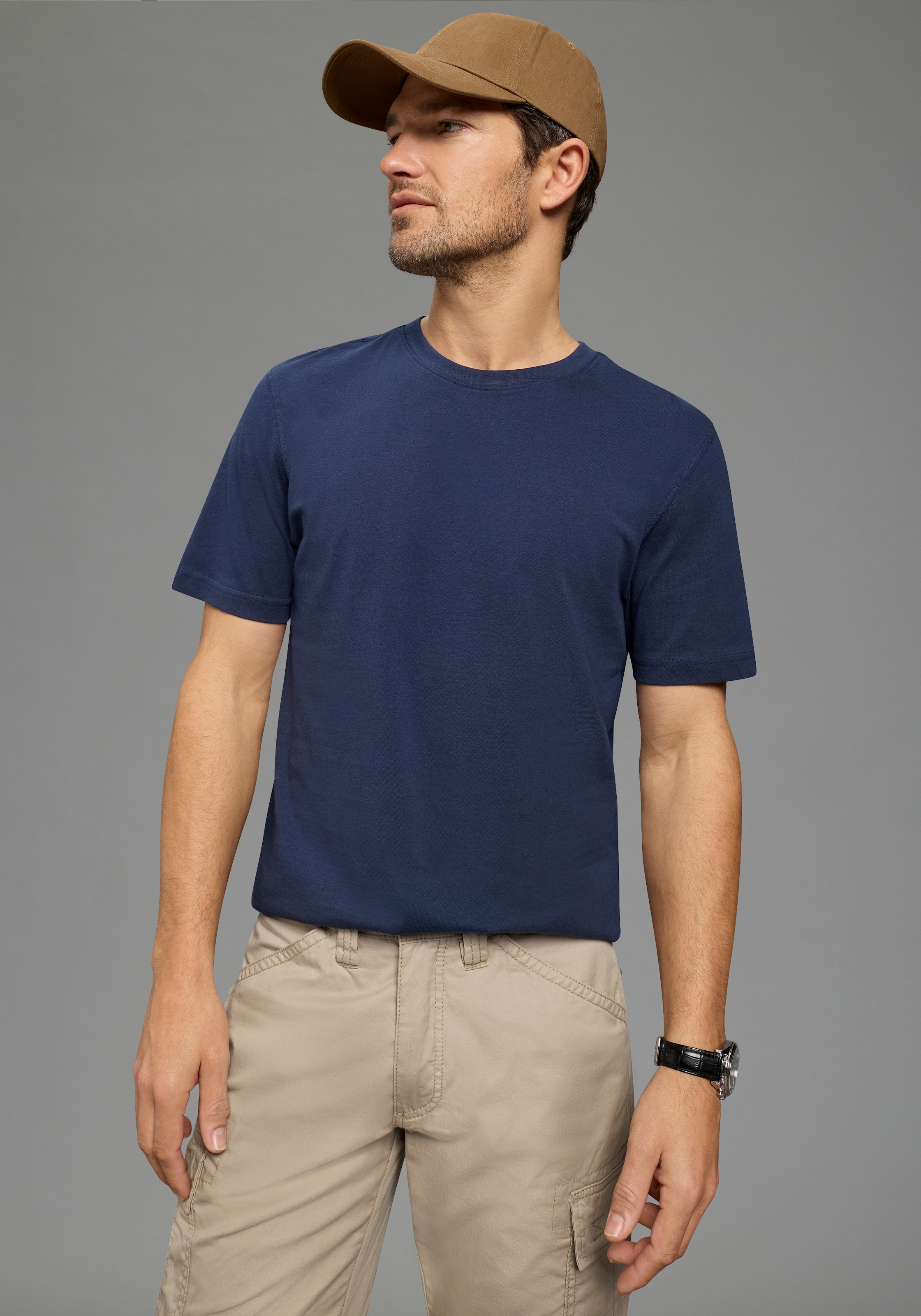Man's World Rundhalsshirt 5er-Pack,  Kurzarm,  Regular Fit,  unifarben,  Rundhals,  aus Baumwolle