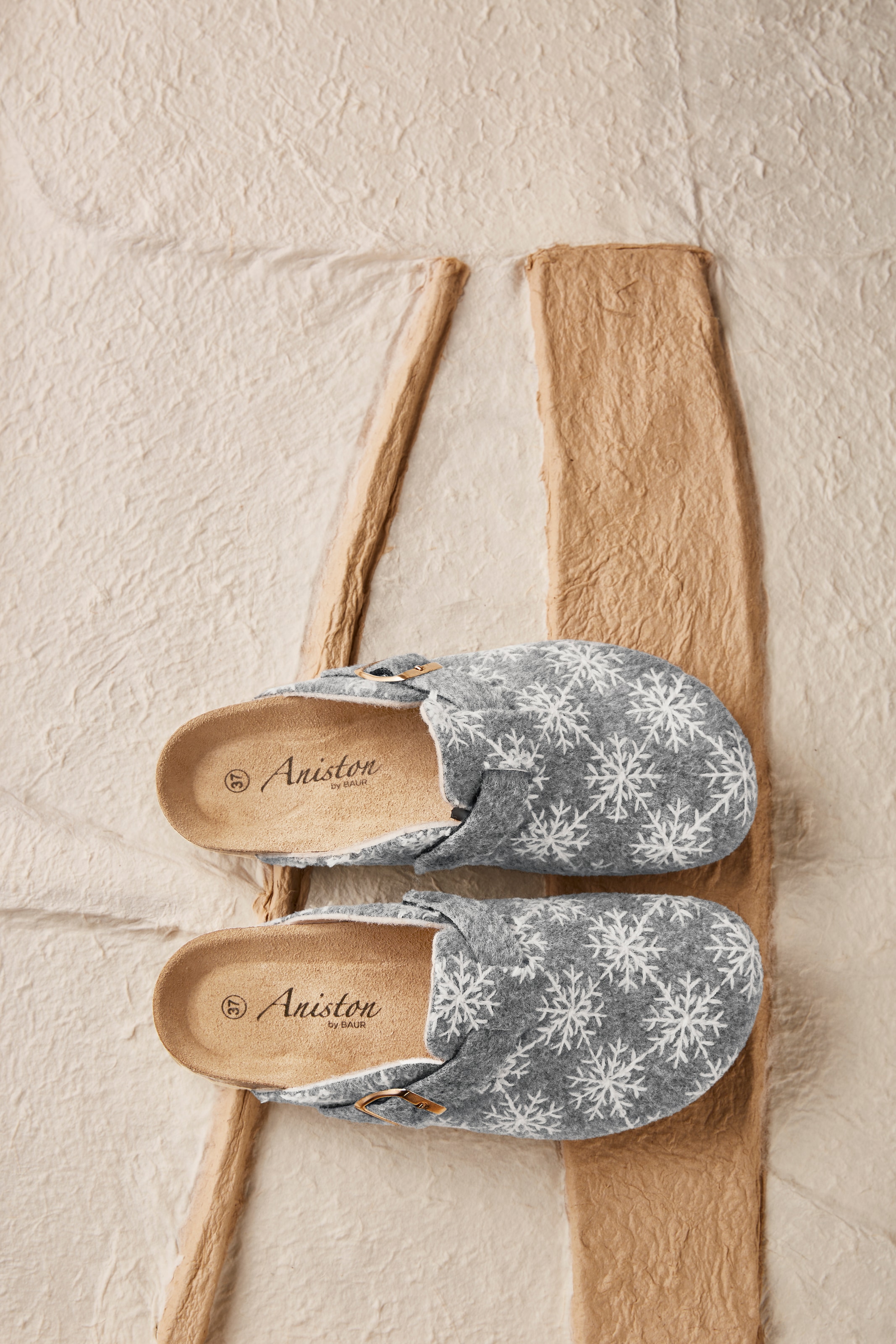 Aniston SHOES Clog  Clog, Hausschuh, Homeslipper, verstellbare Schnalle