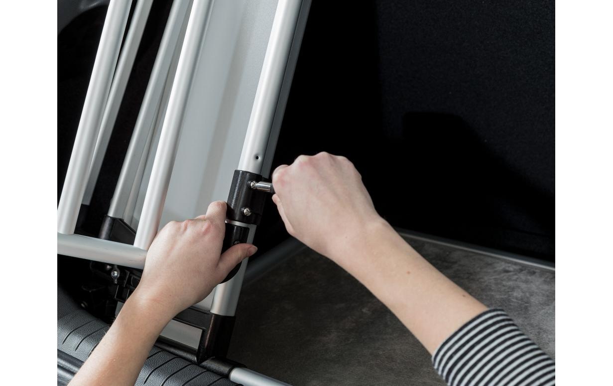 TRIXIE Tierabsperrgitter »Auto-Gitter Universal« Aluminium | Kunststoff Montage ohne Bohren und Schrauben 114 cm breit