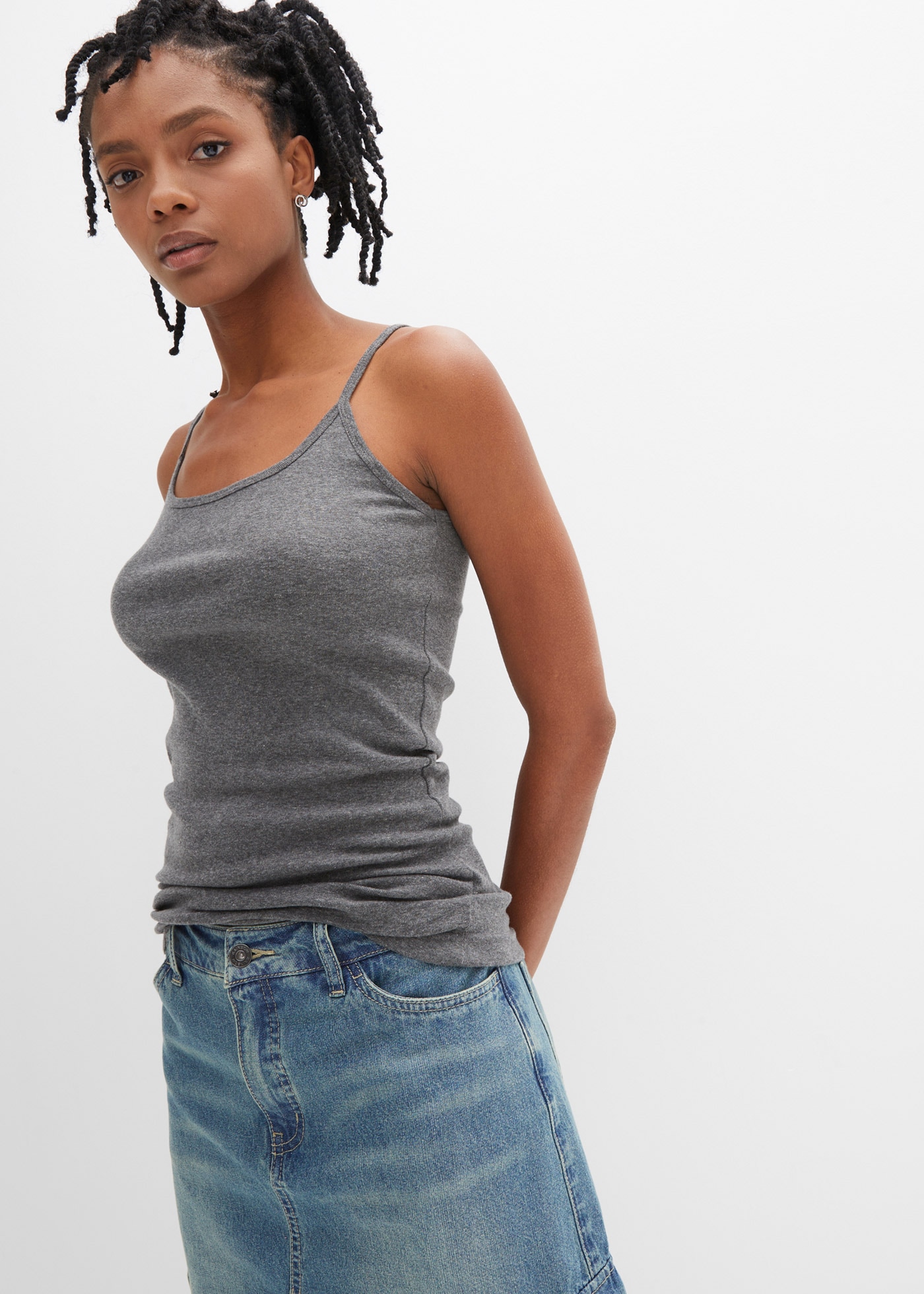 bonprix Top à bretelles spaghetti »Spaghettiträger-Top aus reiner Baumwolle, 2er Pack« Packung, 2, 2 cuis figurbetonte Slim-Fit-Passform, ärmelloses Design, in Rippware-Optik