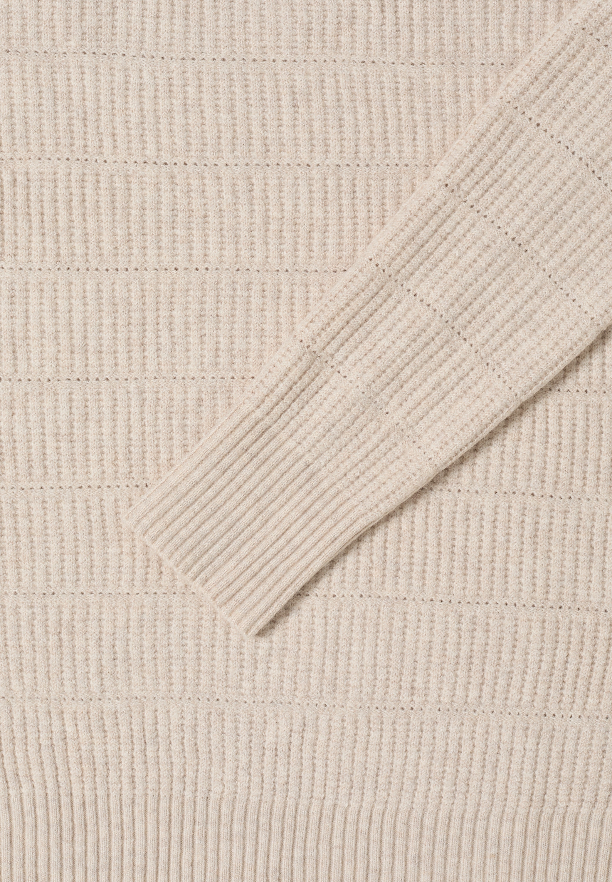 Cecil Pull à col montant mit Stehkragen und Loch-Design