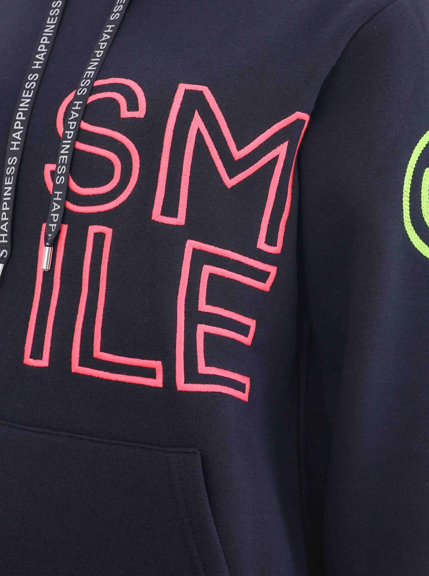 Zwillingsherz Hoodie »"Alissa 2.0"«, mit SMILE Stickerei vorne und hinten
