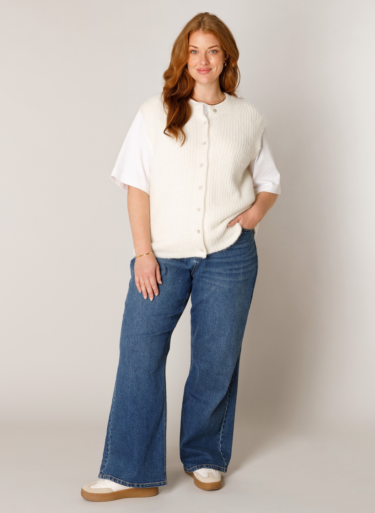 Base Level Curvy Gilet tricoté »Nelly« sans manches - avec patte de boutonnage / grandes tailles