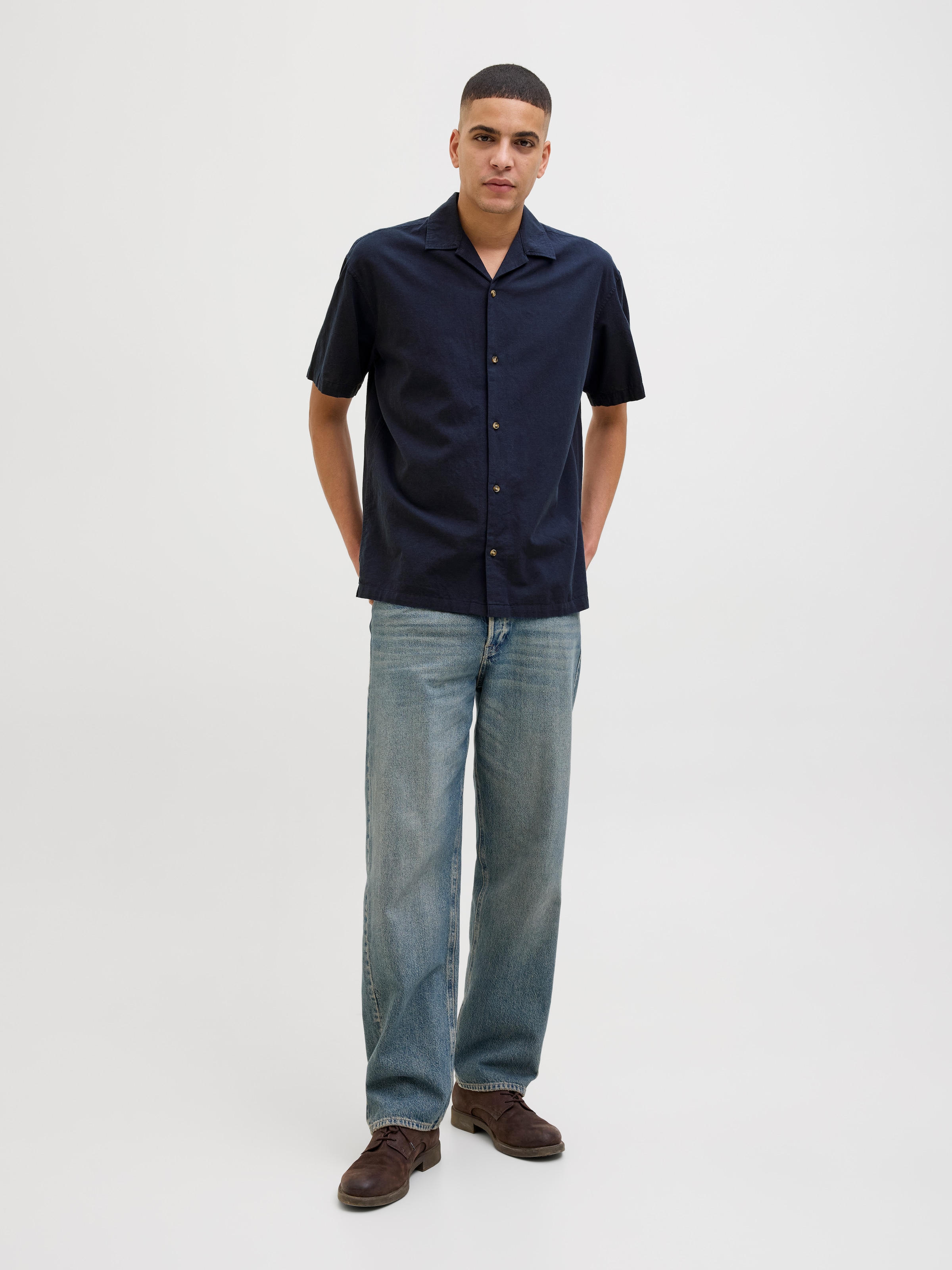 Jack & Jones Kurzarmhemd »JJESUMMER RESORT SHIRT SS SN« mit Resort Kragen
