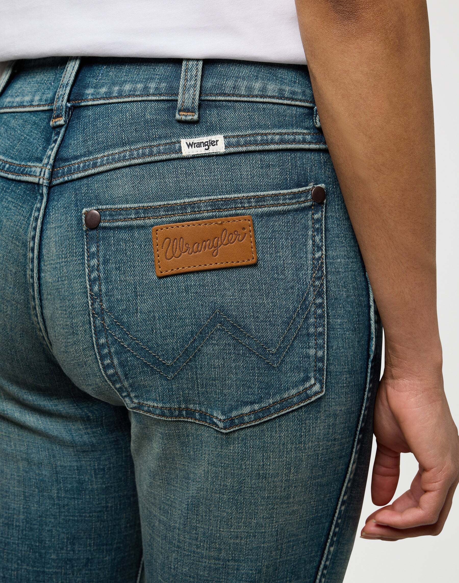 Wrangler Jeans bootcut »WRANGLER Jeans Low Rise Bold Boot«