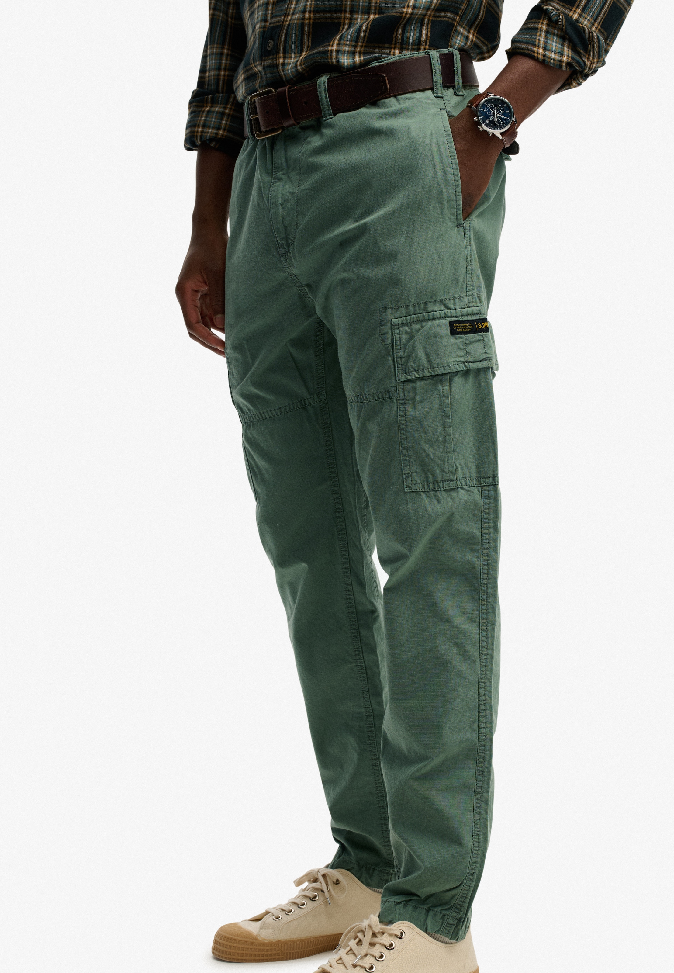 Superdry Pantalon cargo »RIPSTOP LIGHT CARGO PANT«  coupe regular, longueur cheville, avec fermeture éclair