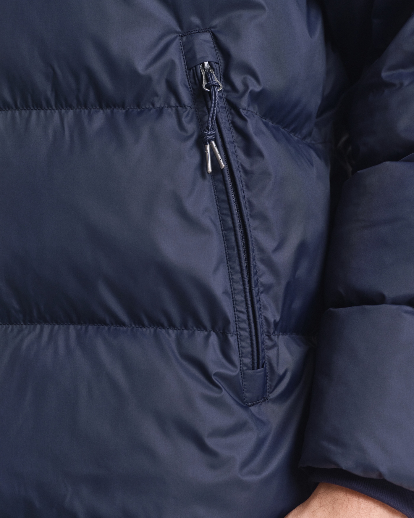 Gant Steppmantel »ACTIVE CLOUD MID LENGTH« Puffermantel, regular fit, abnehmabre Kapuze, 2-Wege-Reissverschluss