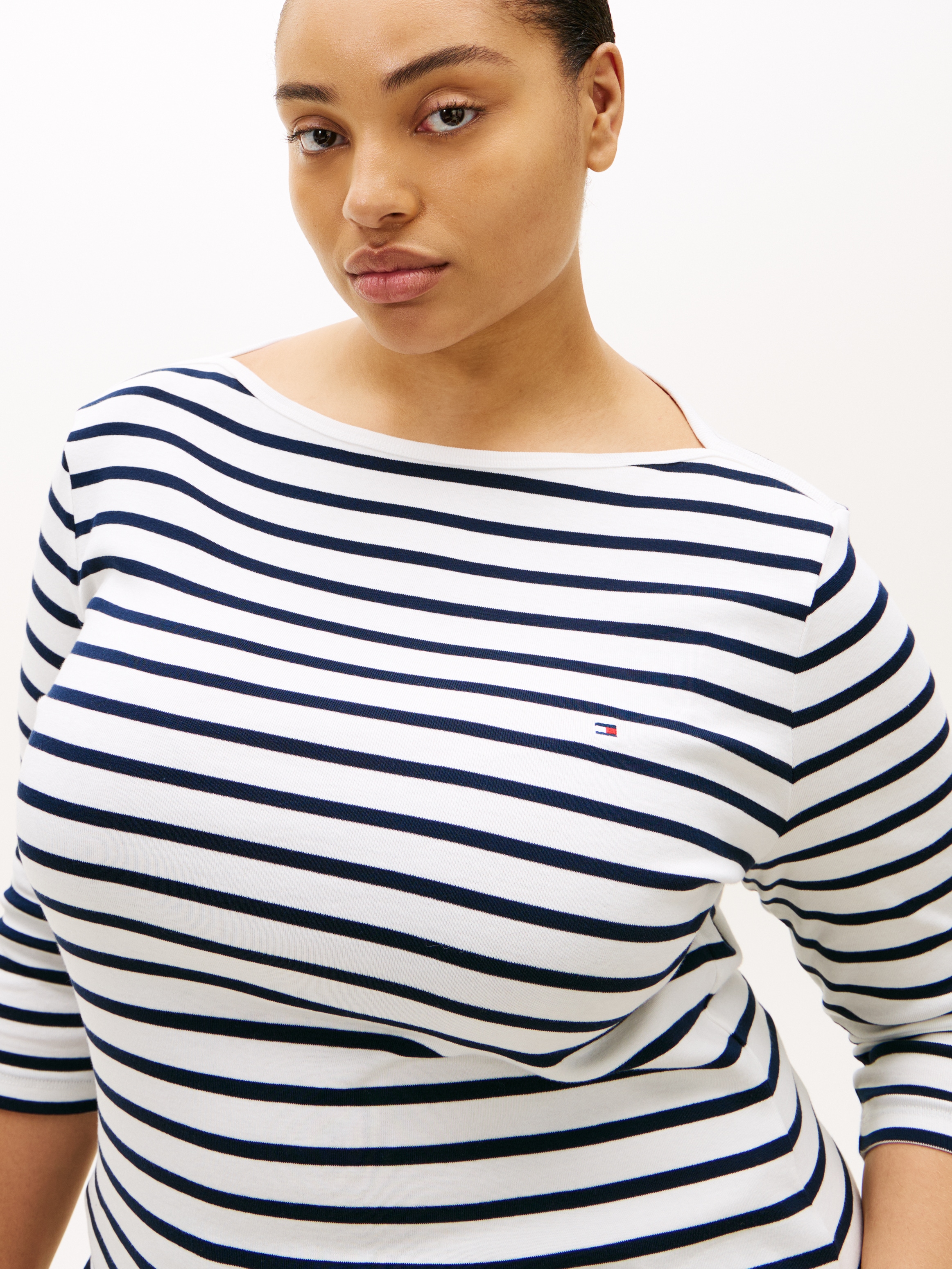 Tommy Hilfiger Curve T-Shirt »CRV SLIM CODY BOAT-NK 3/4SLV« in Grossen Grössen, 3/4 Ärmel, Logostickerei