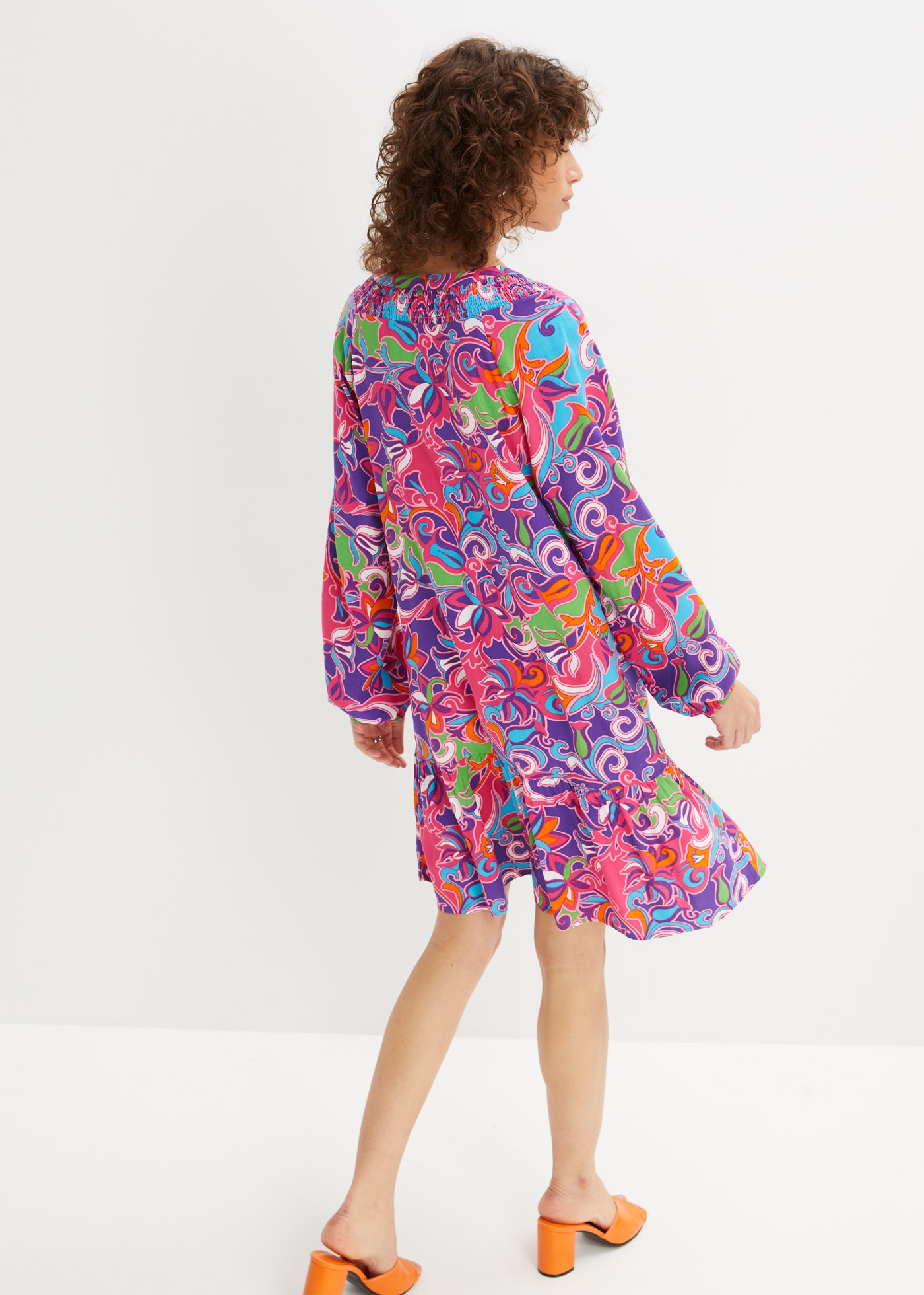 bonprix Robe tunique für Frühjahr und Sommer, aus Viskose, in A-Linie, mit langem Arm