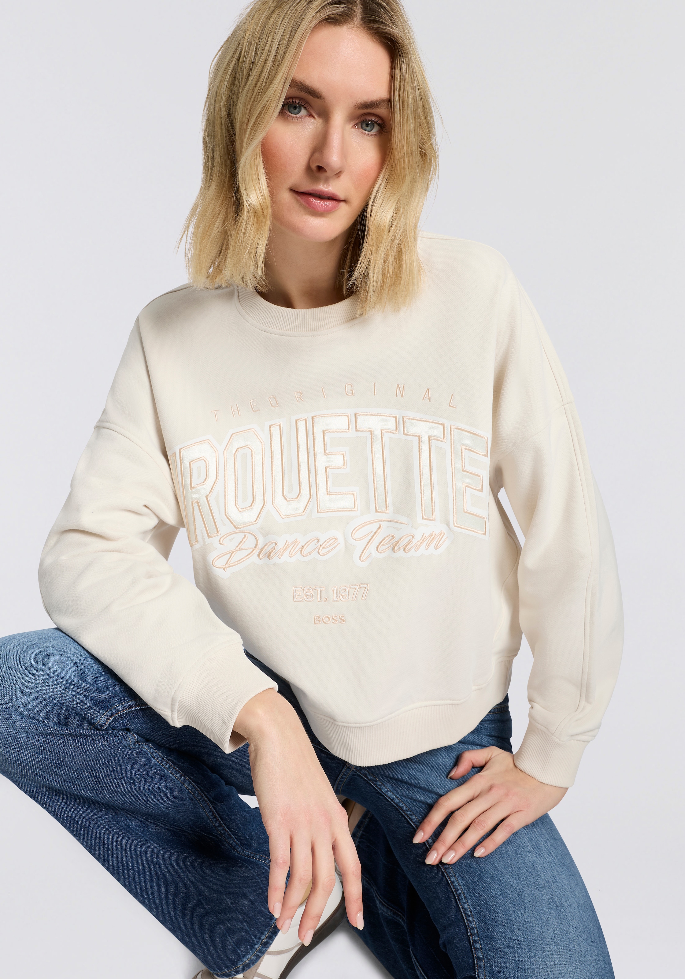 BOSS ORANGE Pull »Ever Premium Damenmode«, im Oversized Fit, Rundhalsform
