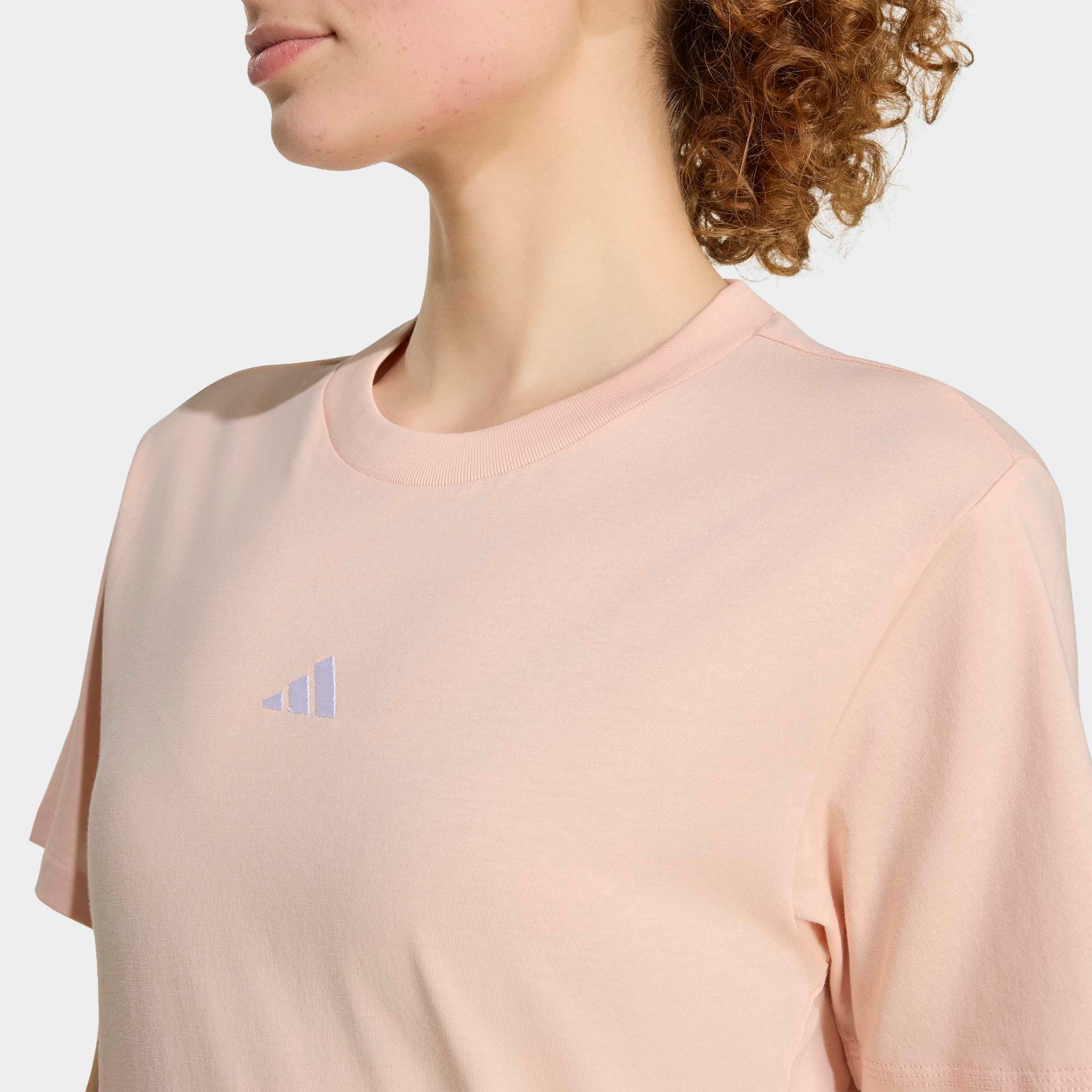 adidas Sportswear T-shirt »ESSENTIALS BAUMWOLL-, KLEINES LOGO« Basic Design, Rundhalsausschnitt, mit kleinem 3-Streifen Logo