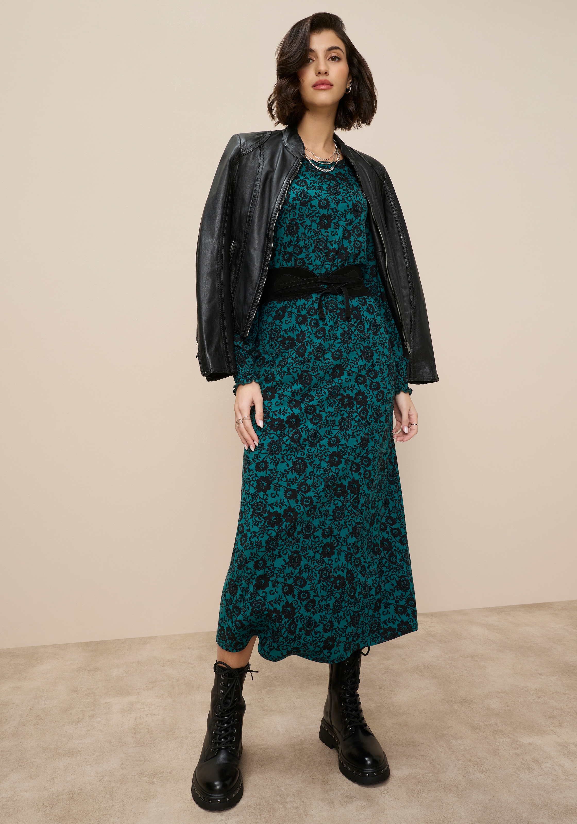 Tamaris Maxi robe aus Jersey-Material, für Casualmode und Herbstmode, feminin