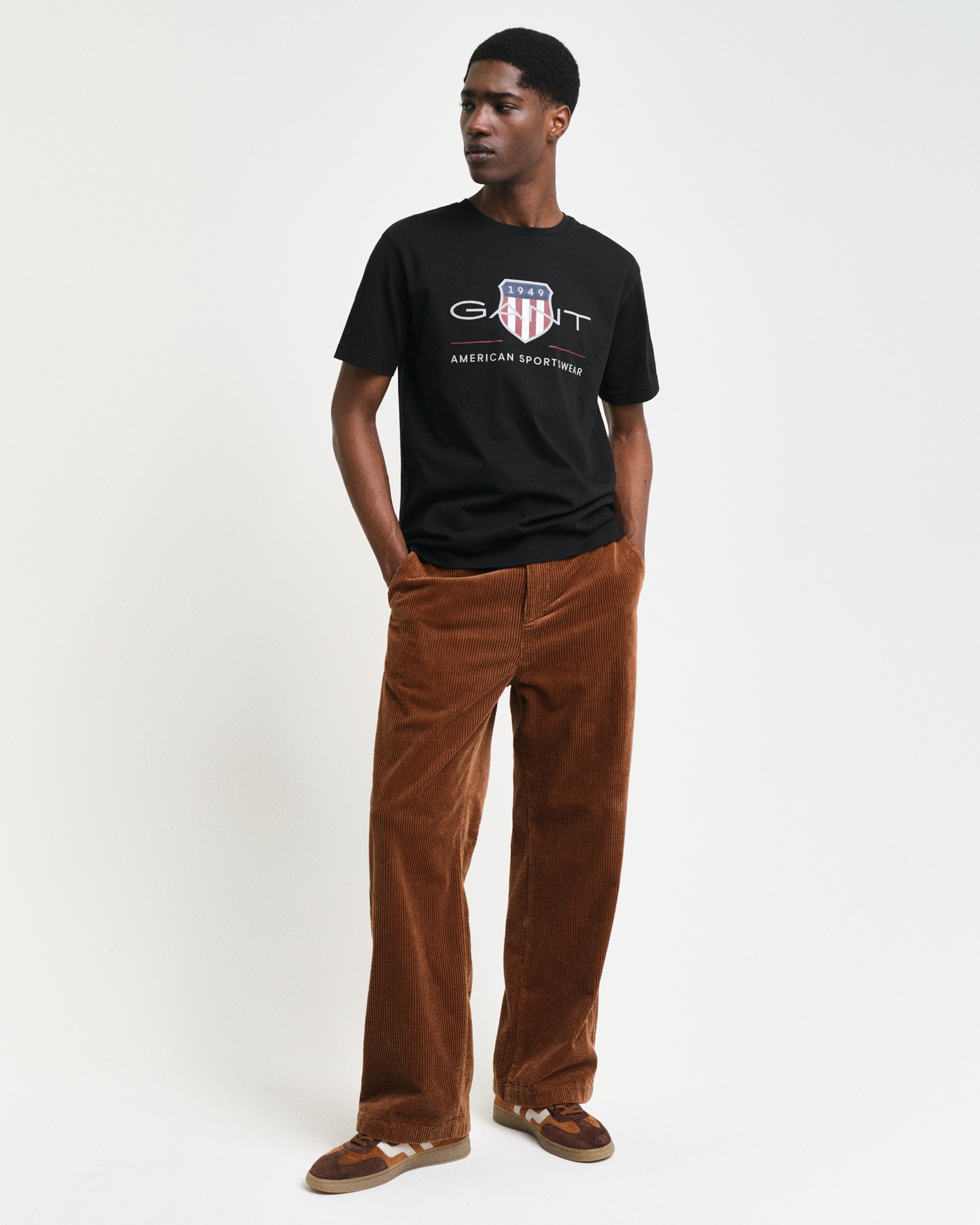 Gant T-shirt »REG ARCHIVE SHIELD SS T-SHIRT« avec impression logo sur la poitrine