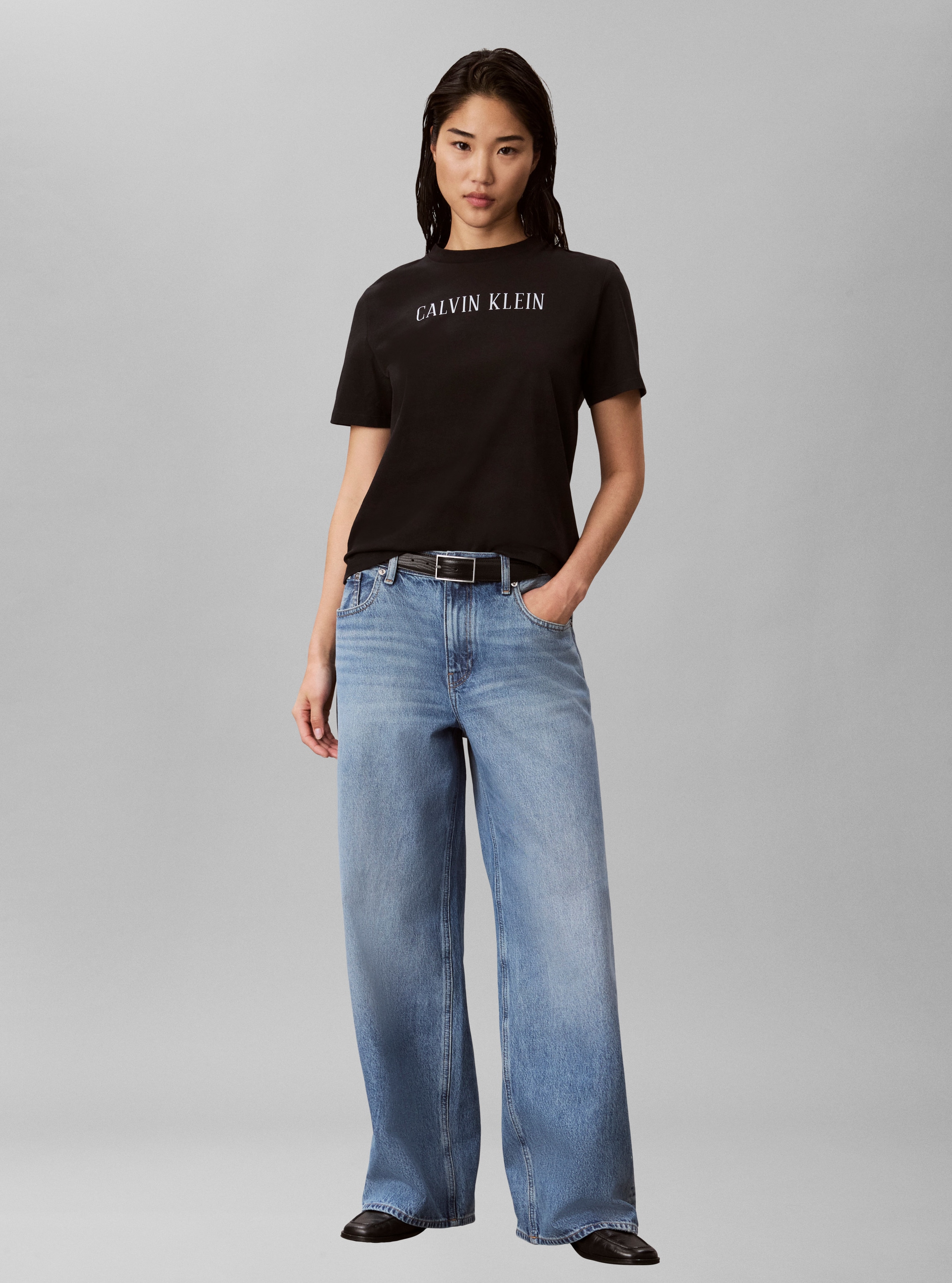 Calvin Klein Jeans T-shirt Encolure ronde, coupe régulière, inscription logo