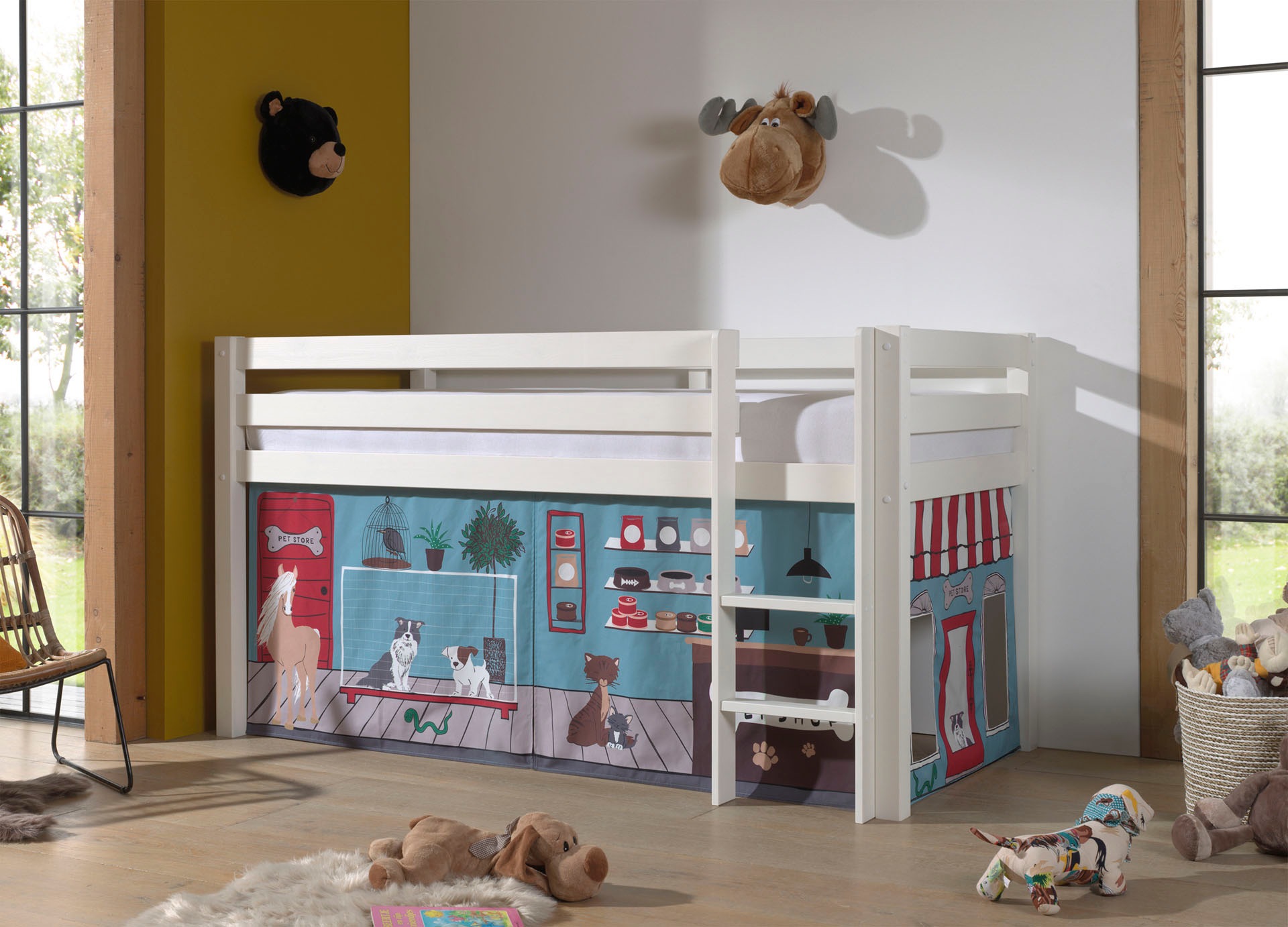 Vipack Spielbett »Pino, Kiefer massiv, mit Rolllattenrost u. Textil-Set, Made in Europe« B/H/T ca. 210x114x106cm, mit Leiter und Absturzschutz,  verschiedene Textil Dessins, 3 Gestellfarben zur Wahl
