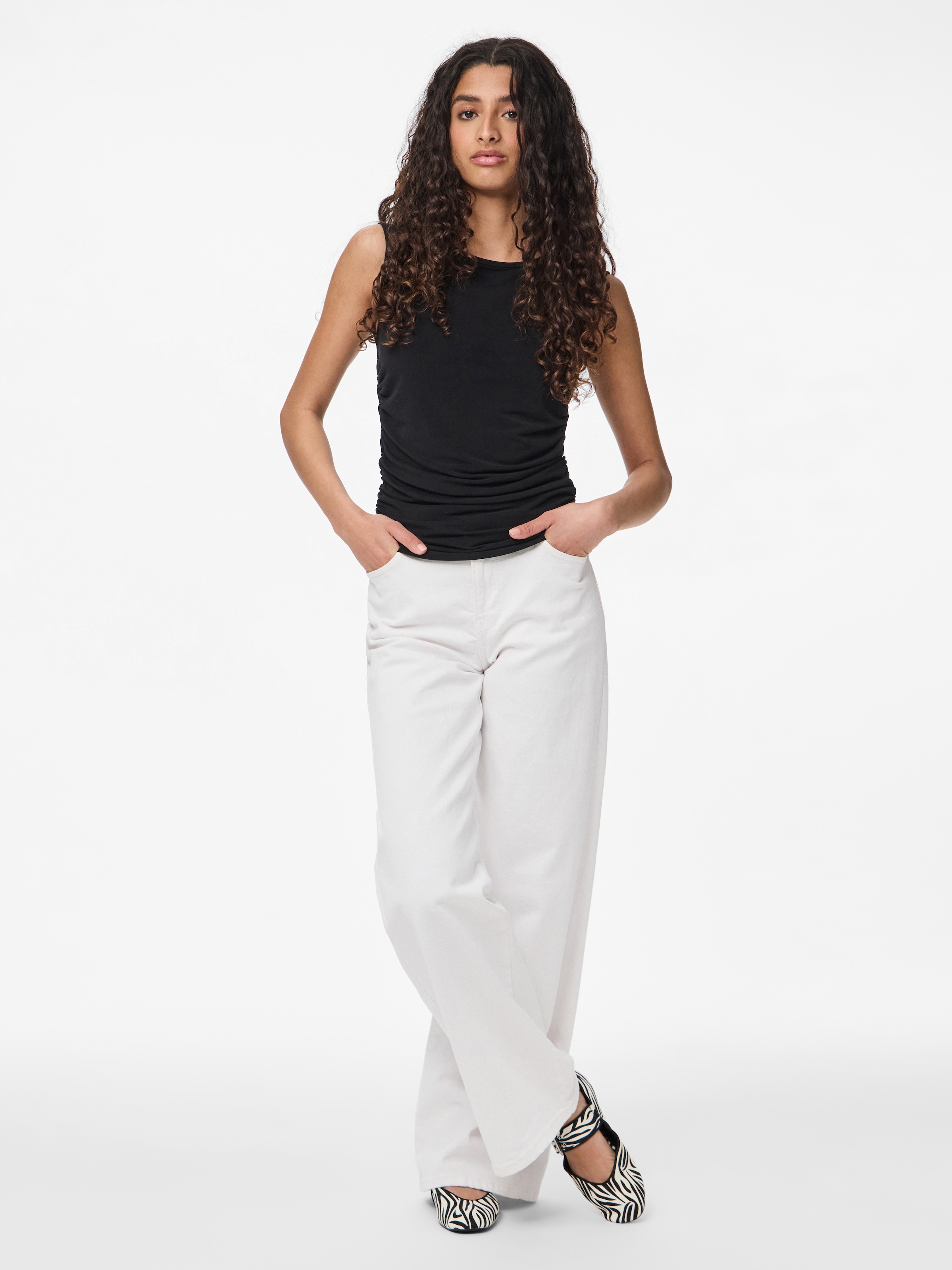 pieces Haut de chemise »PCMADISON SL RUCHING TOP NOOS BC«
