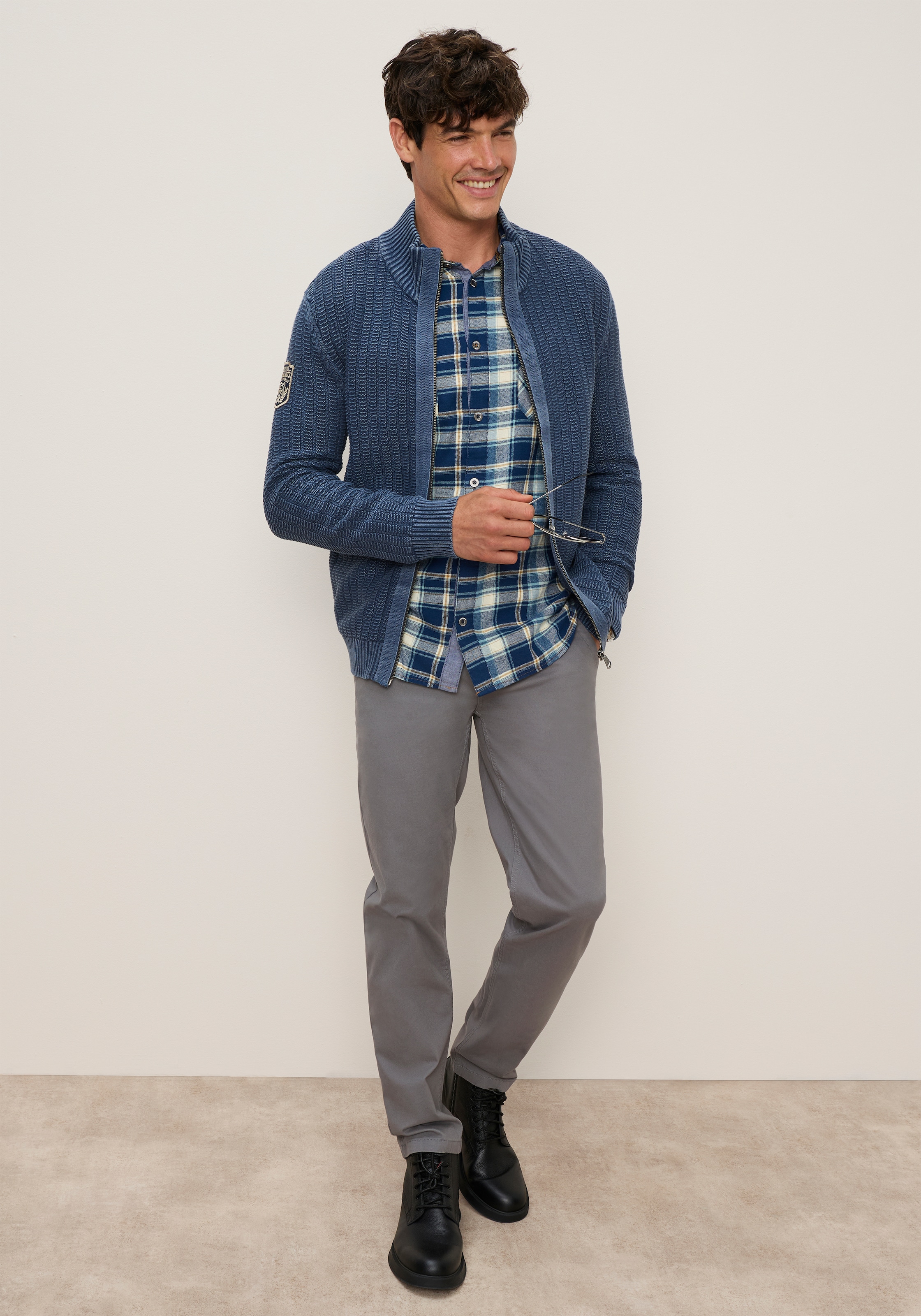 Man's World Strickjacke »Neue Kollektion! Highlight washed Strickstruktur« Regular Fit, Strukturmuster, mit Stehkragen, mit Reissverschluss