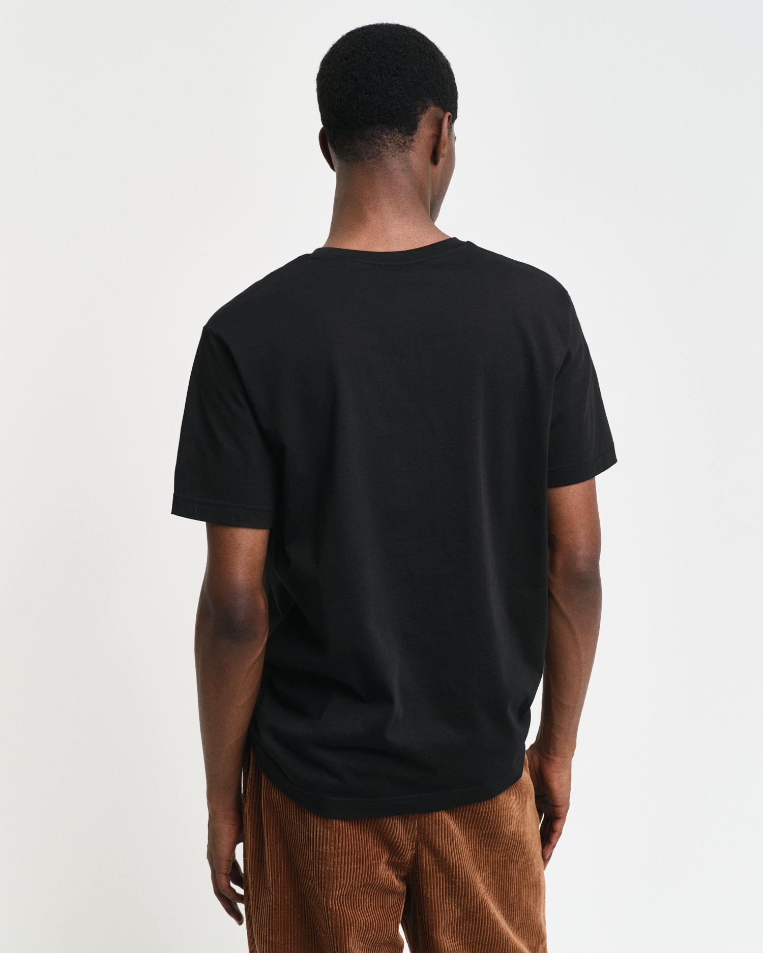 Gant T-shirt »REG ARCHIVE SHIELD SS T-SHIRT« avec impression logo sur la poitrine