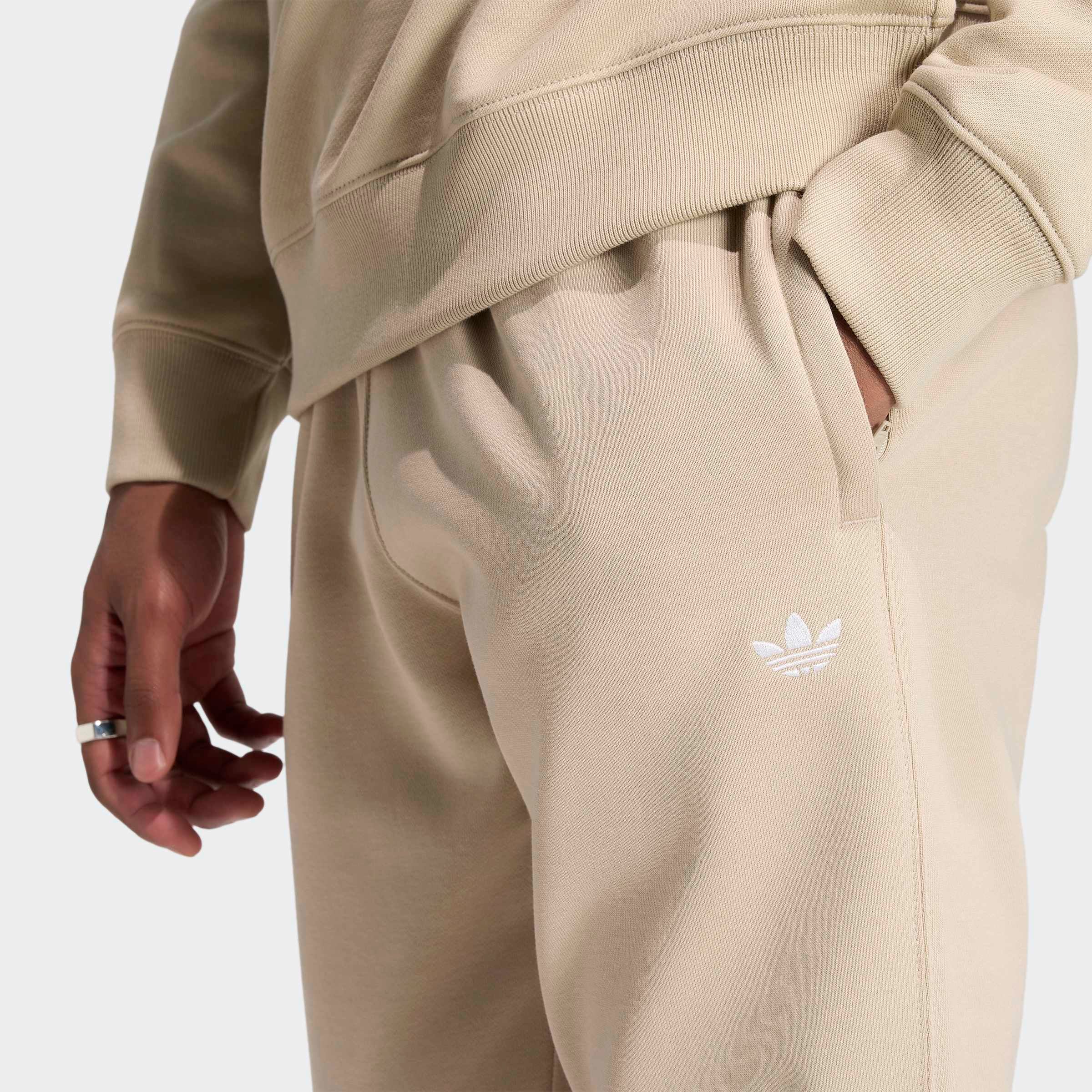 adidas Originals Pantalon de sport »TREFOIL ESSENTIALS«  pour adultes, sans fermeture, en coton, coupe normale