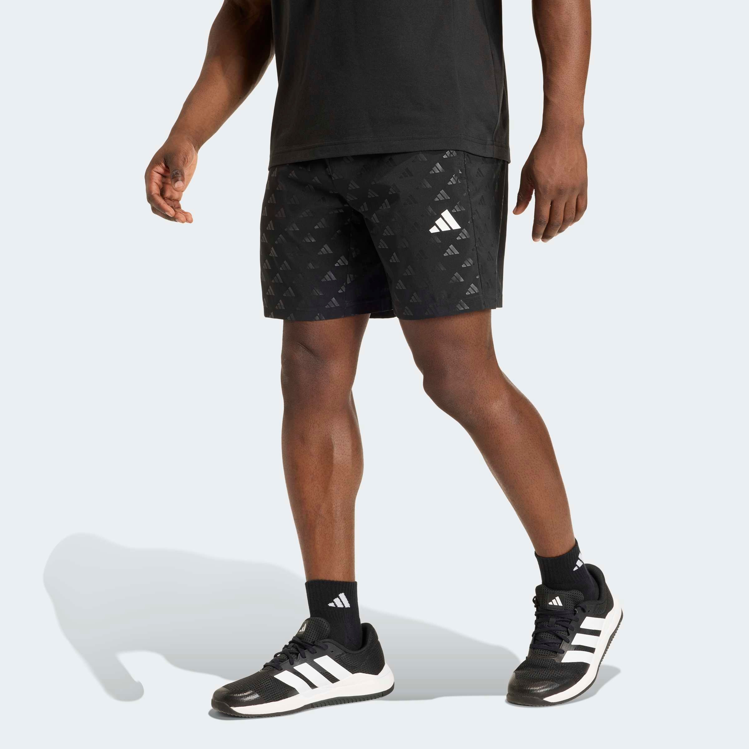 adidas Performance Short »WORKOUT ESSENTIALS BRANDLOVE WOVEN«  pour activités sportives, avec Climacool®, coupe normale