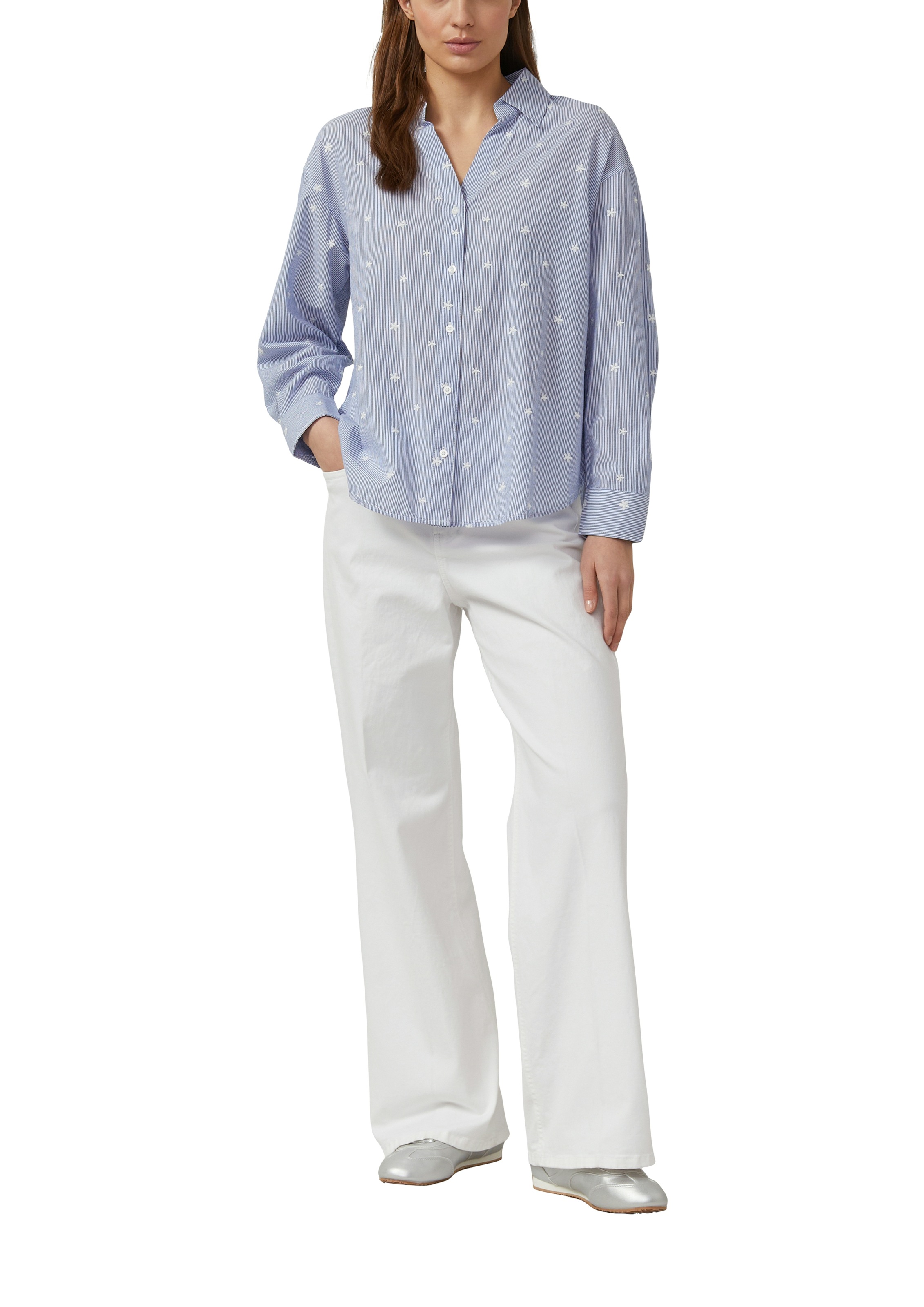 s.Oliver Blouse à manches longues im Streifen-Look und mit Allover-Stickereien