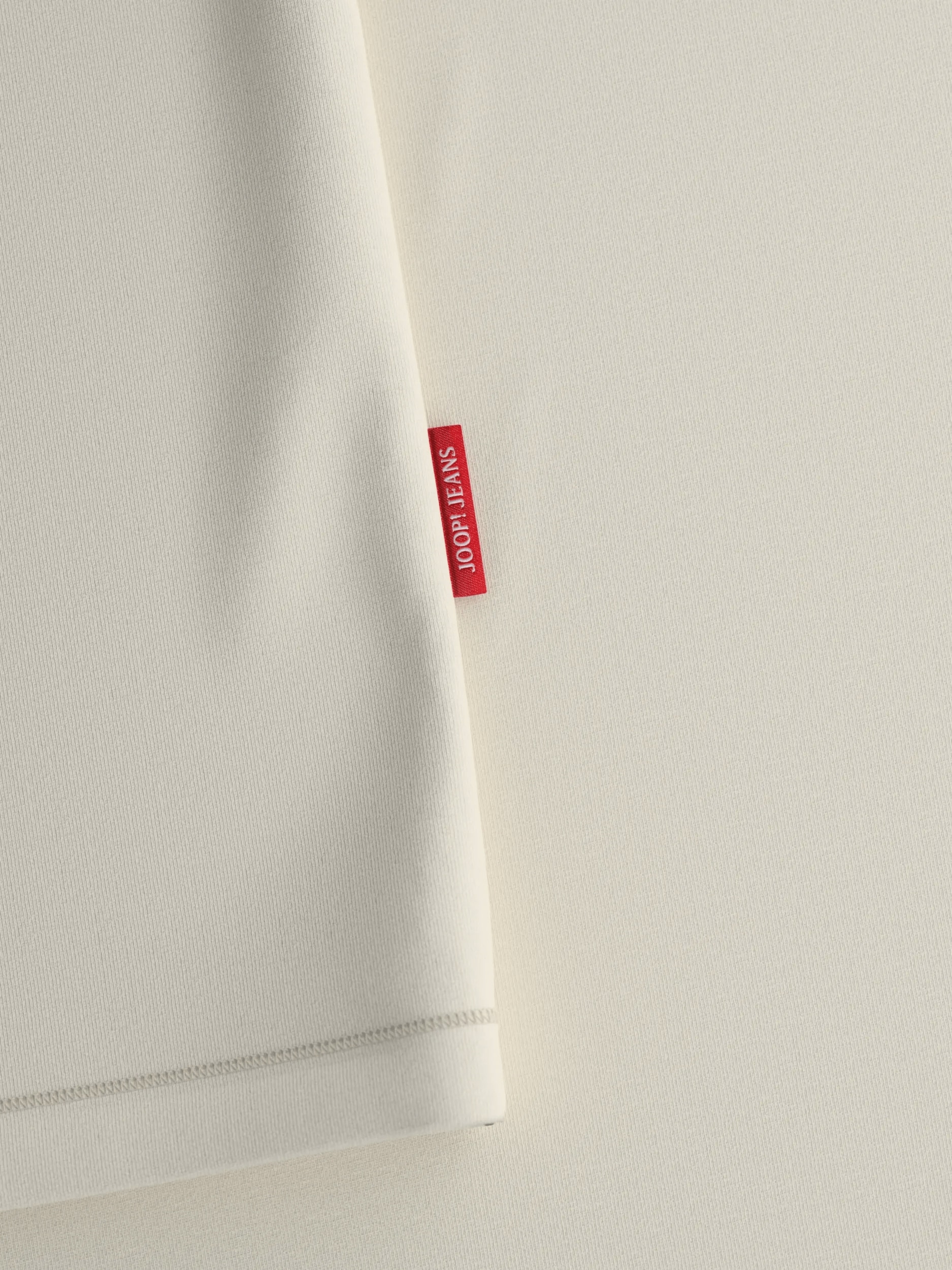 Joop Jeans T-shirt »Lanakila« Kontrastfarbener Print