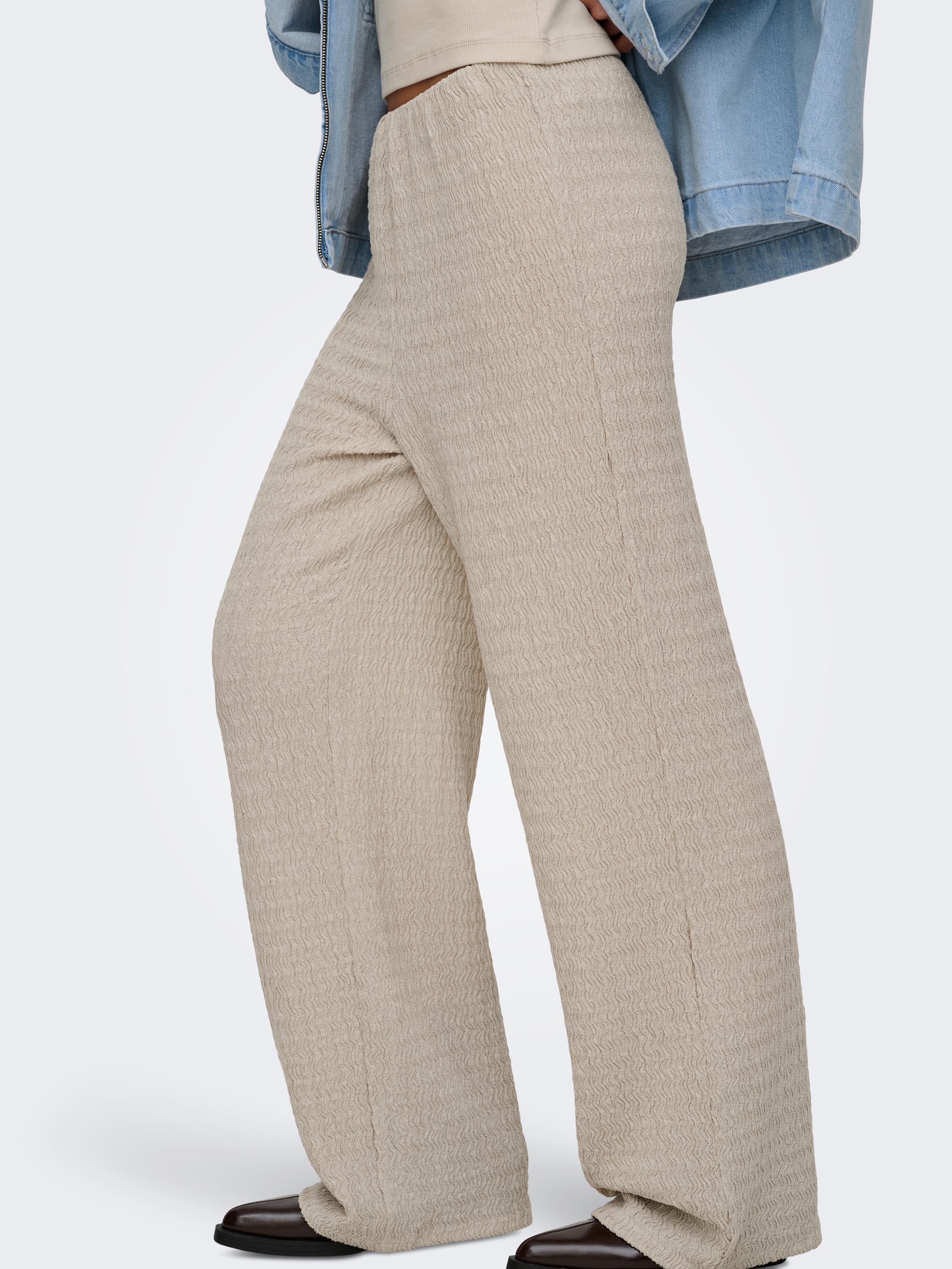 ONLY Pantalon à enfiler »ONLILSE PANT STRUCTURE JRS NOOS«  fibre synthétique, coupe régulière