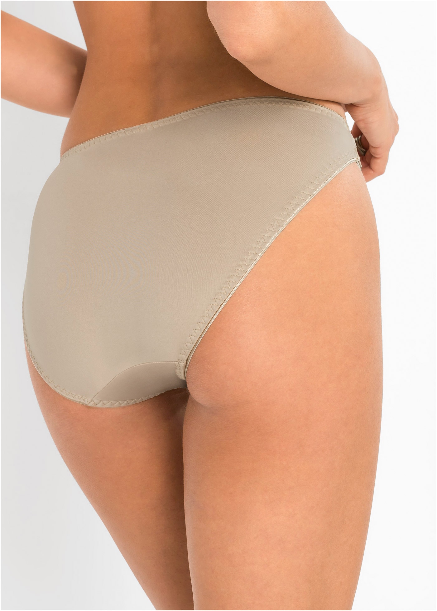 bonprix Slip »Slip mit Spitze (3er Pack)« Paquet, 3 cuis mit zweifarbigem Stickereieinsatz, mit zarter Spitze, 3er Pack