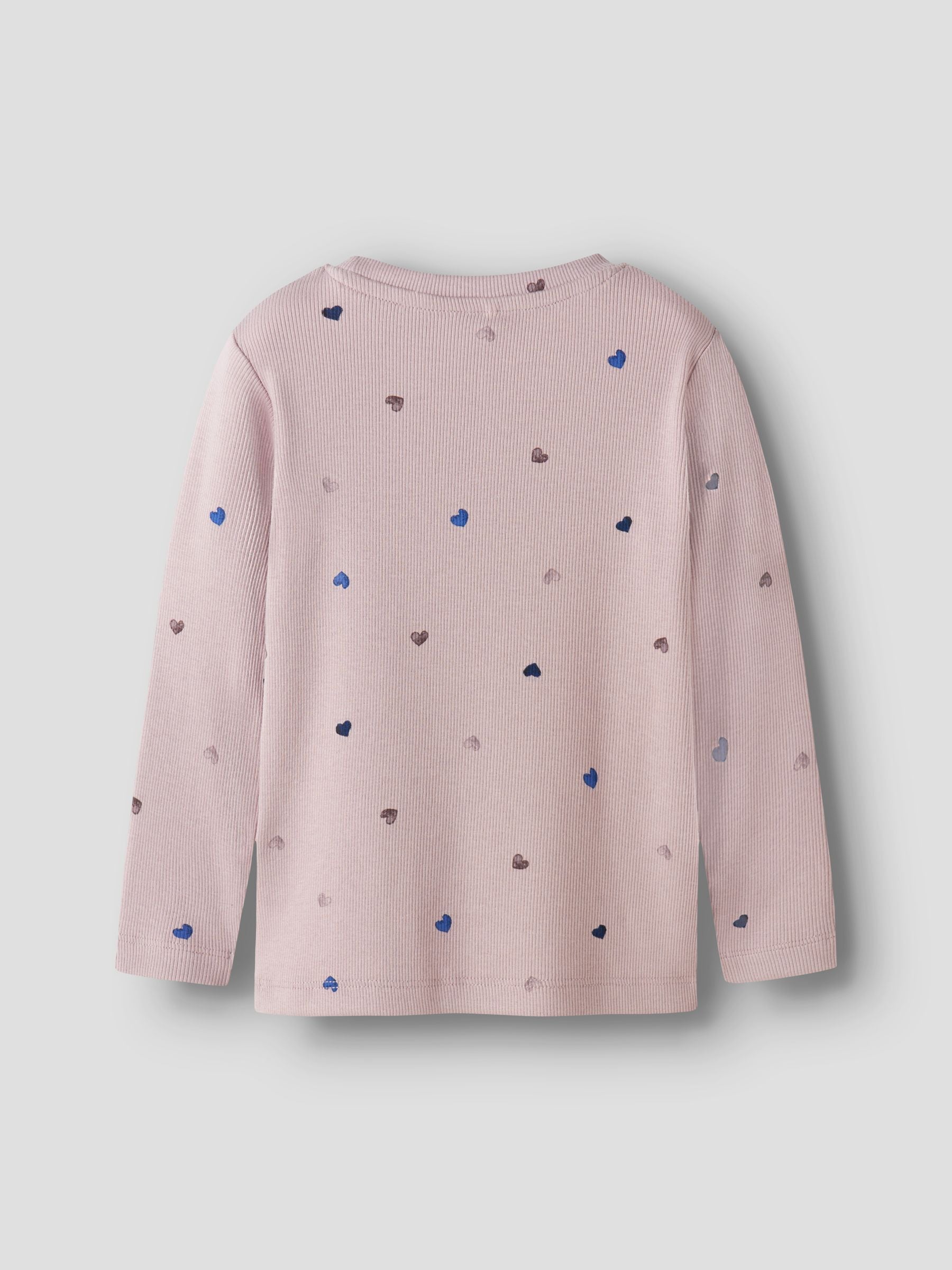 Name It T-shirt à manches longues »NMFNUTTI LS TOP NOOS« mit tollem Herzchen-Alloverprint