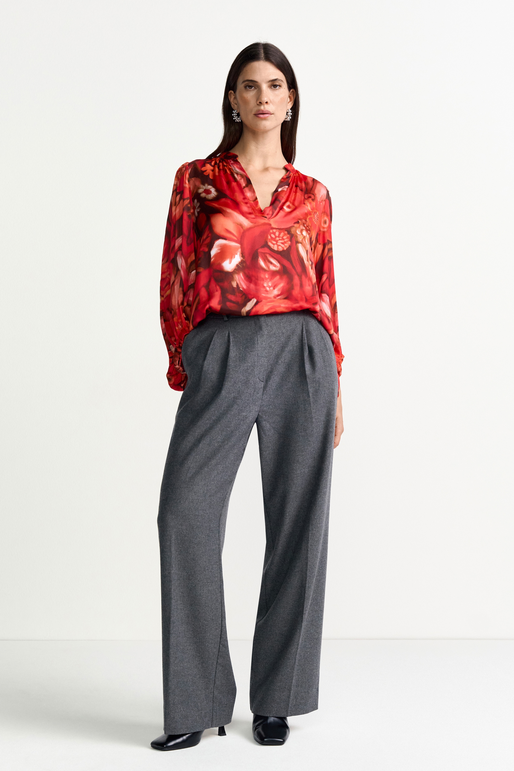 RICHROYAL Blouse à manches longues mit Blumenprint, V-Ausschnitt, lockere Passform