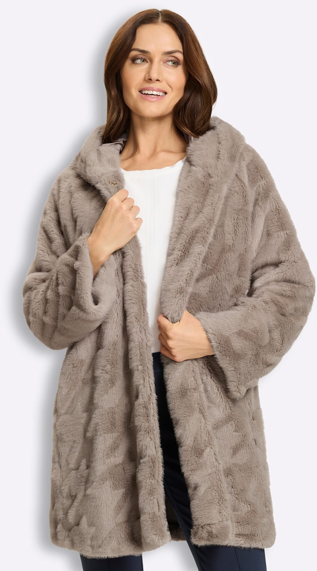 heine Fellimitatjacke mit Kapuze