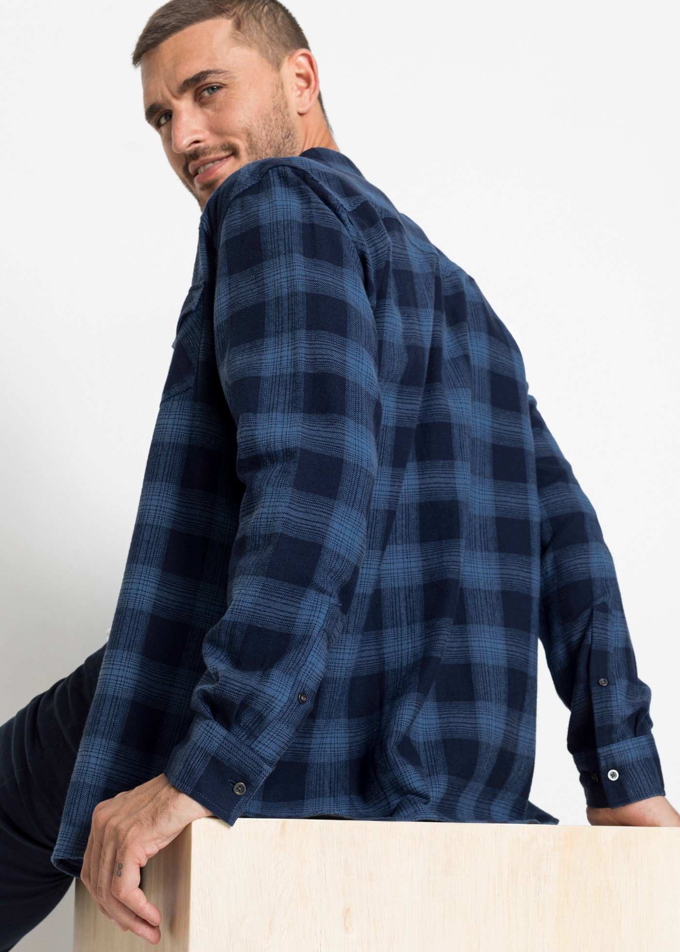 bonprix Chemise en flanelle Regular Fit, en flanelle de coton, à motif carreaux, col Kent