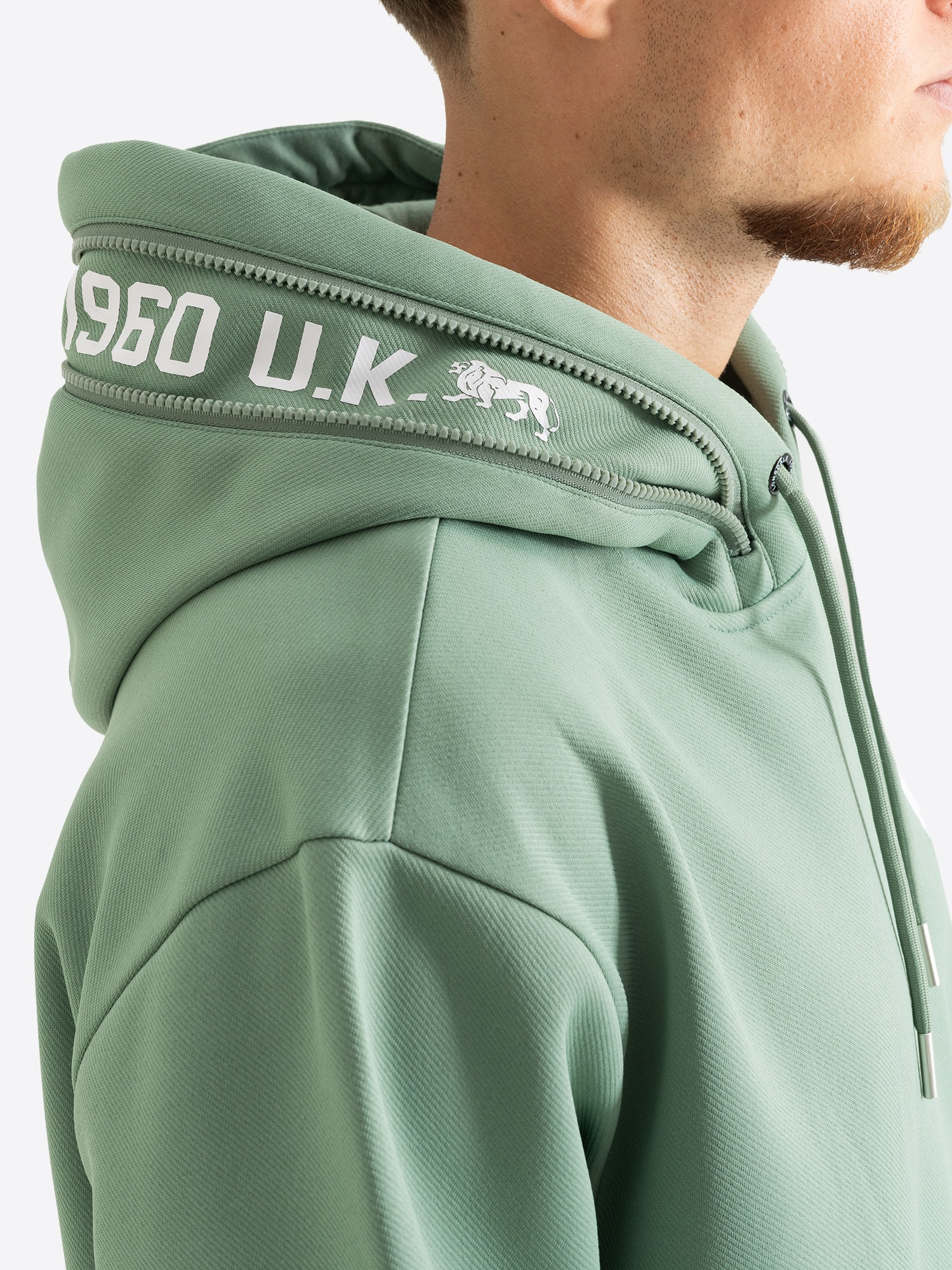 Lonsdale Kapuzensweatshirt »BRODLOVE«, mit Kapuze, Langarm-Design, normale Passform
